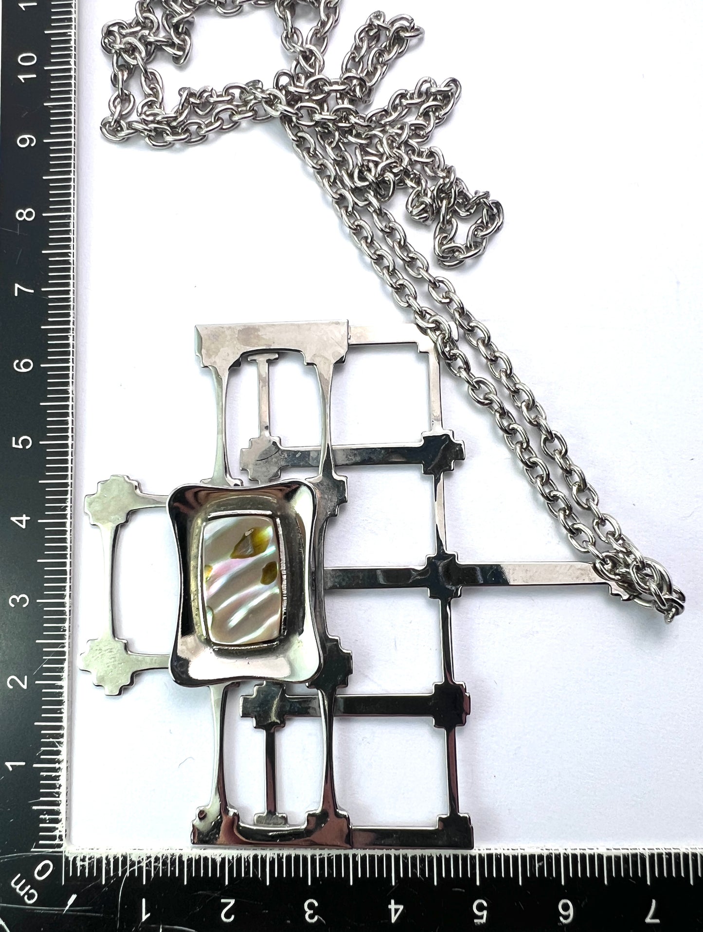 Large Retro Mother of Pearl Modernist Pendant Necklace