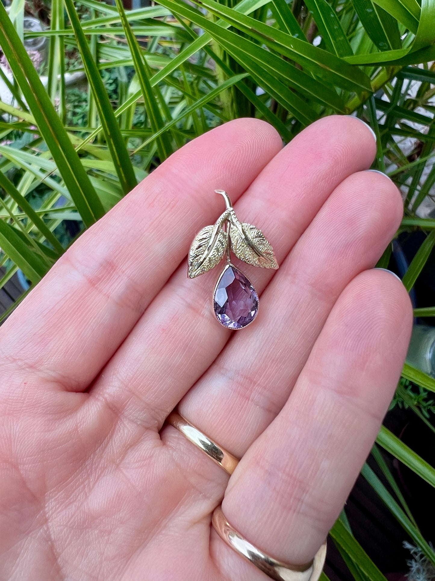 Vintage 9CT Gold Amethyst Teardrop Pendant