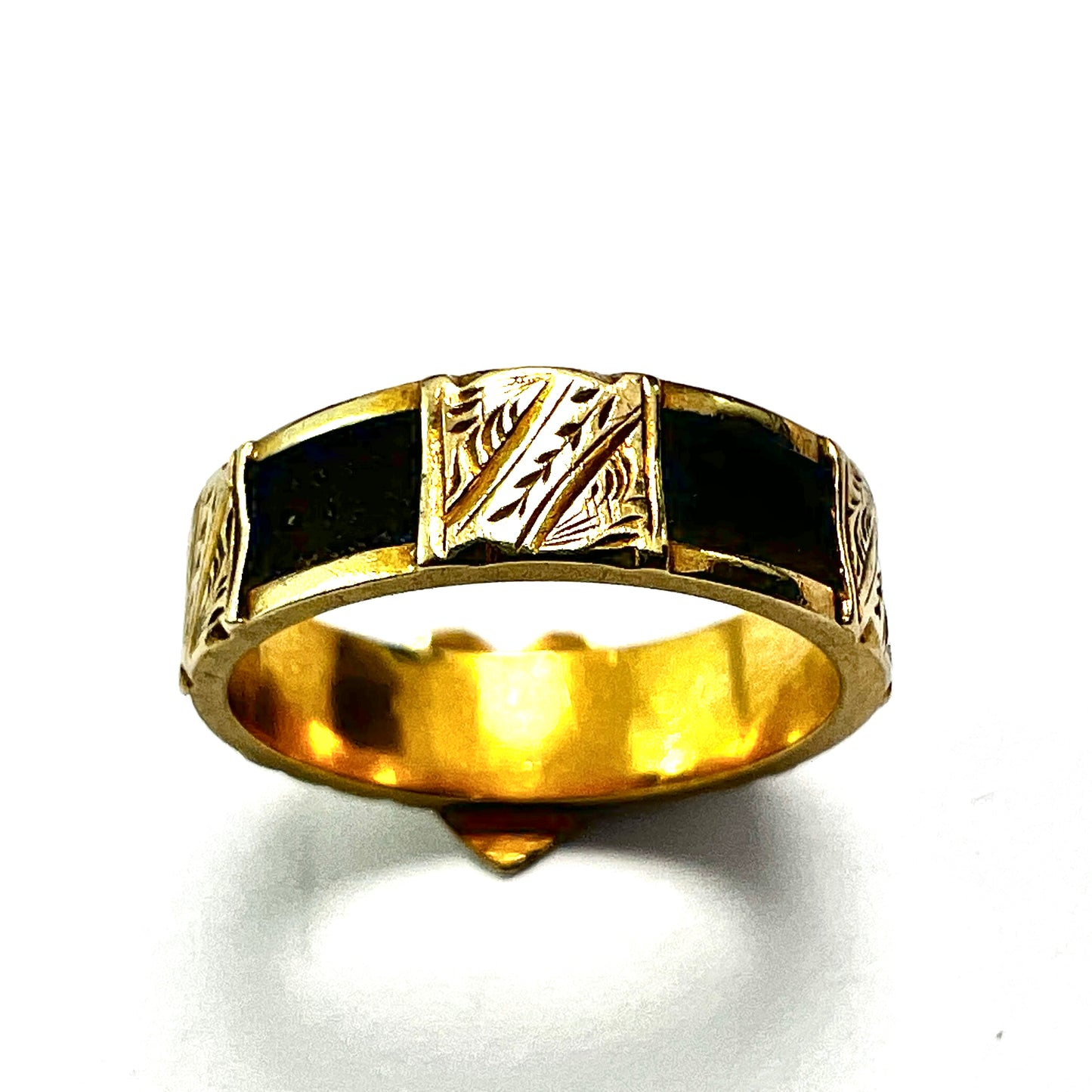 Edwardian 15CT Gold Heart and Hair Memorial Ring