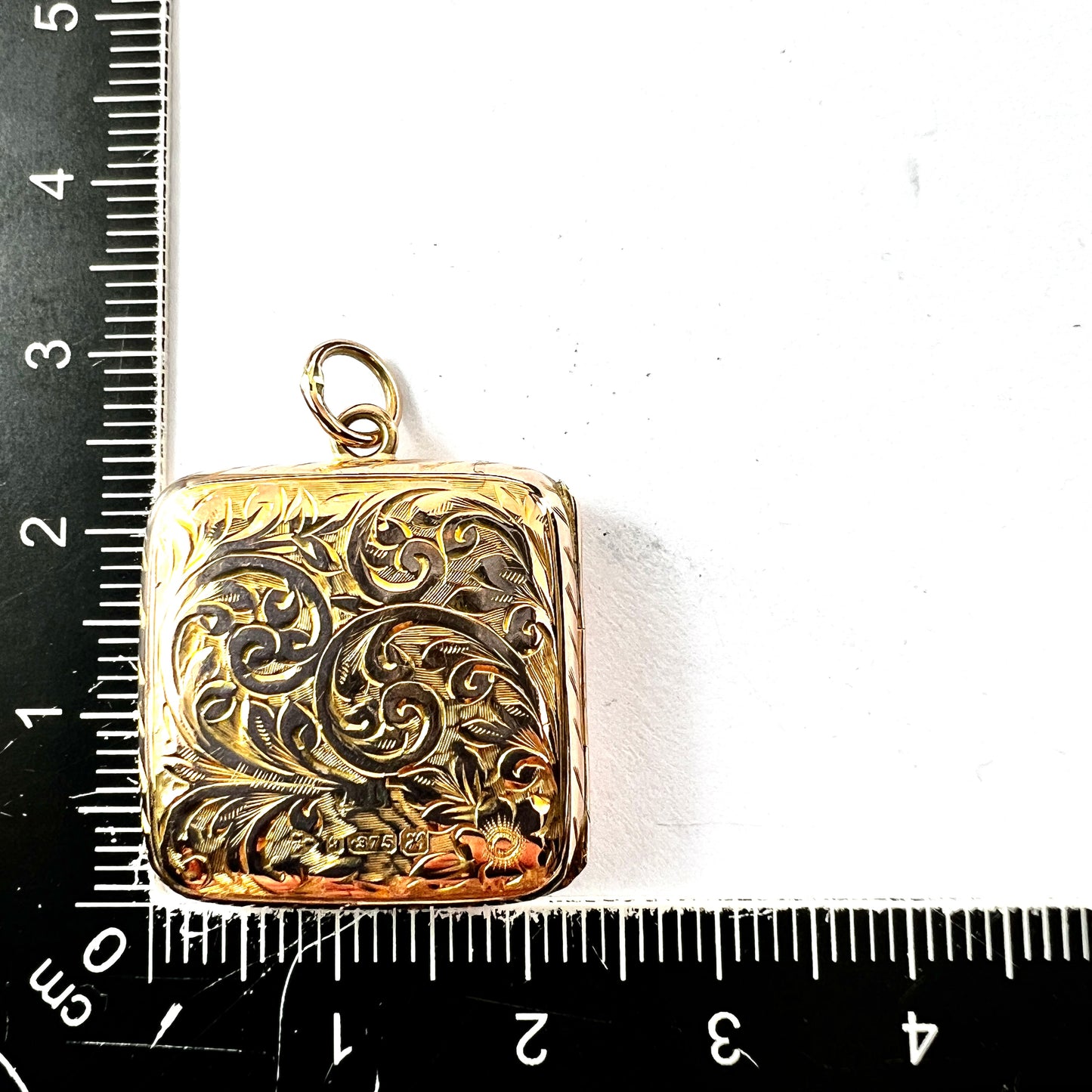 Edwardian Solid 9CT Gold Square Locket