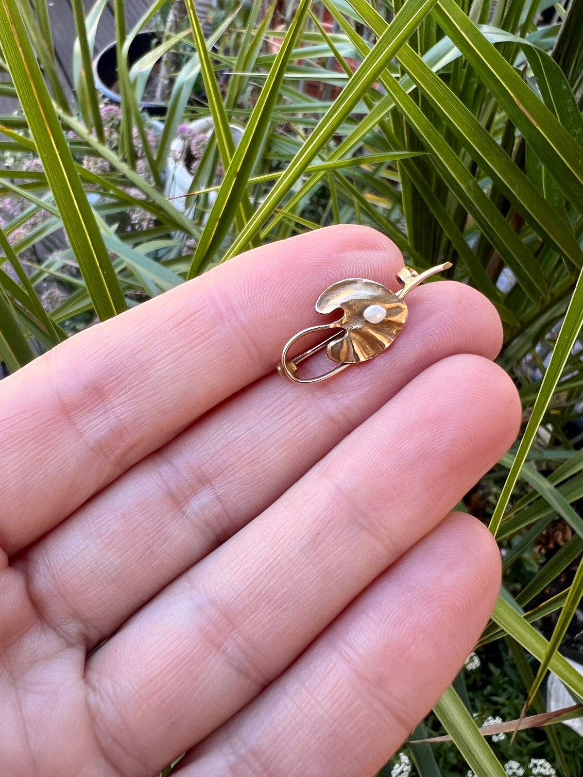Tiny Art Nouveau Gold Leaf Pearl Brooch