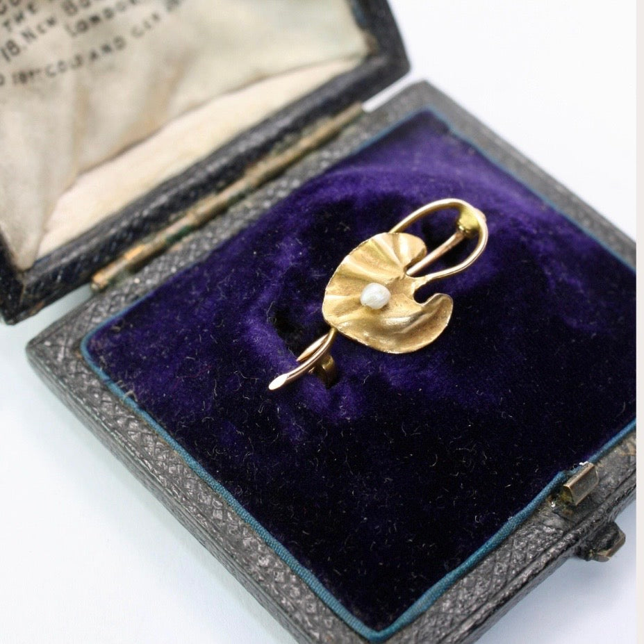 Tiny Art Nouveau Gold Leaf Pearl Brooch