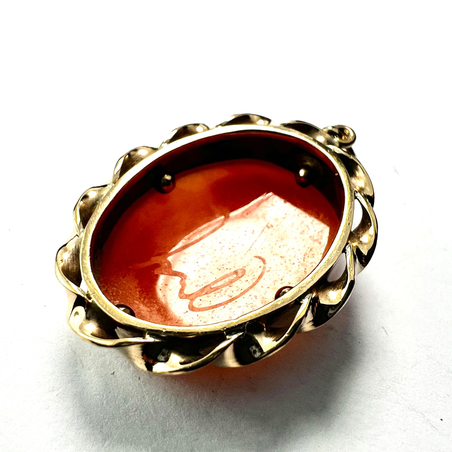 Vintage 9CT Gold Portrait of a Lady Cameo Pendant