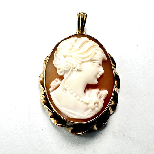 Vintage 9CT Gold Portrait of a Lady Cameo Pendant
