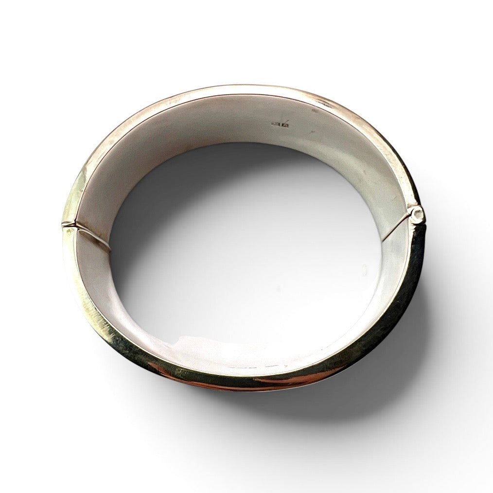 1964 Vintage Sterling Silver Engraved Hinged Bangle