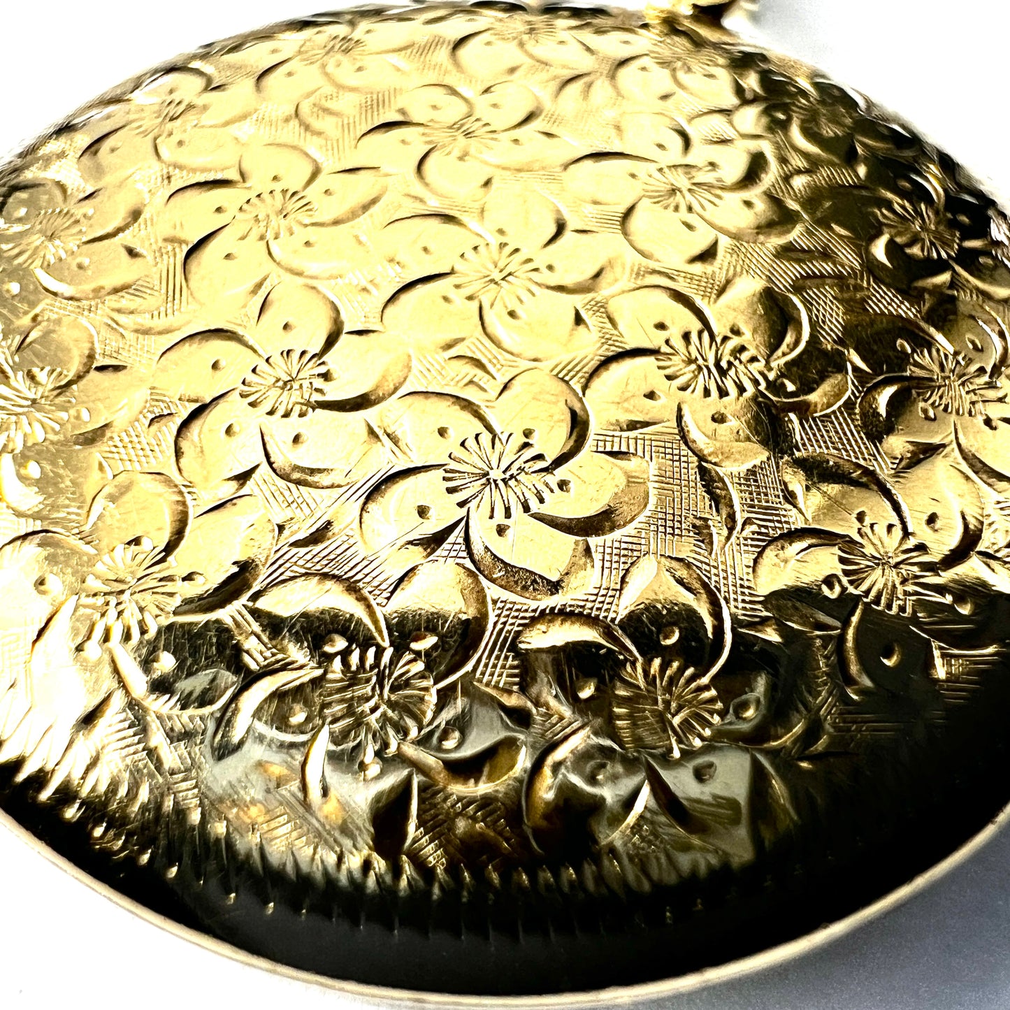 Large Victorian Style Solid 9CT Gold Locket Pendant
