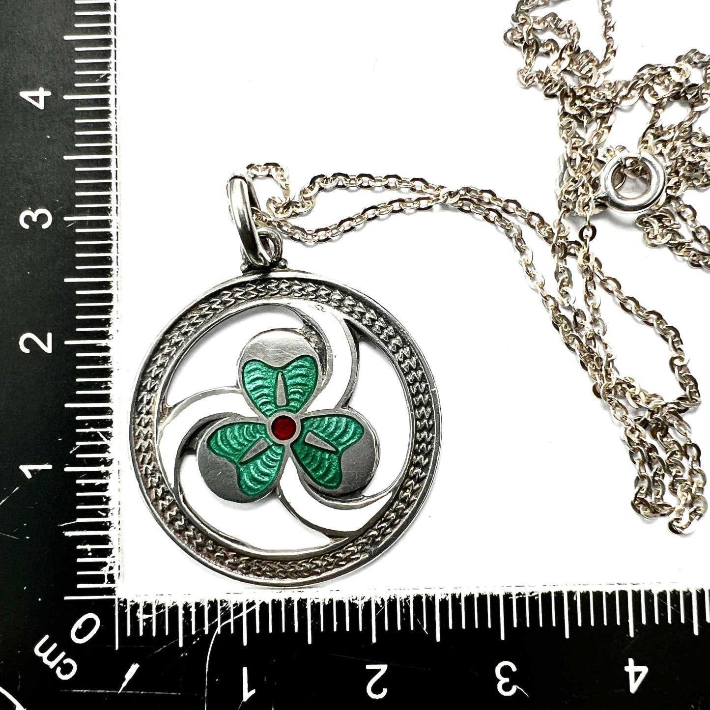 1933 Silver Enamelled Lucky Clover Pendant Necklace