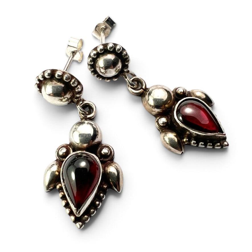 Vintage Garnet Teardrop Sterling Silver Earrings