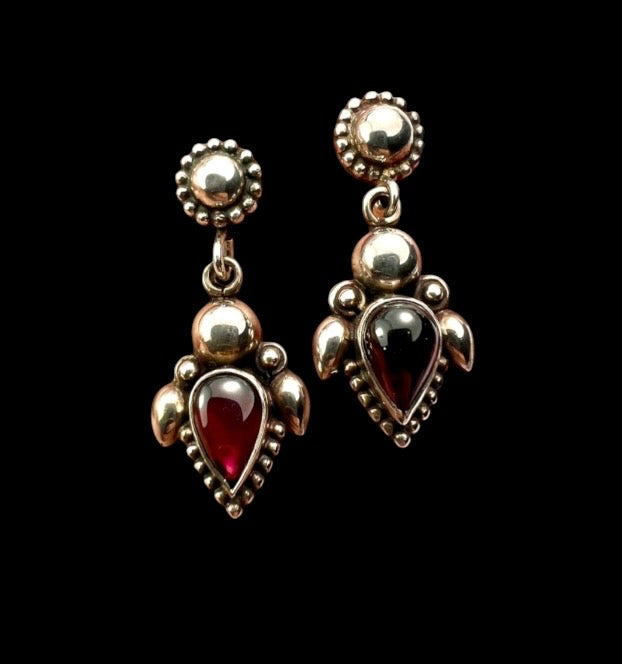 Vintage Garnet Teardrop Sterling Silver Earrings