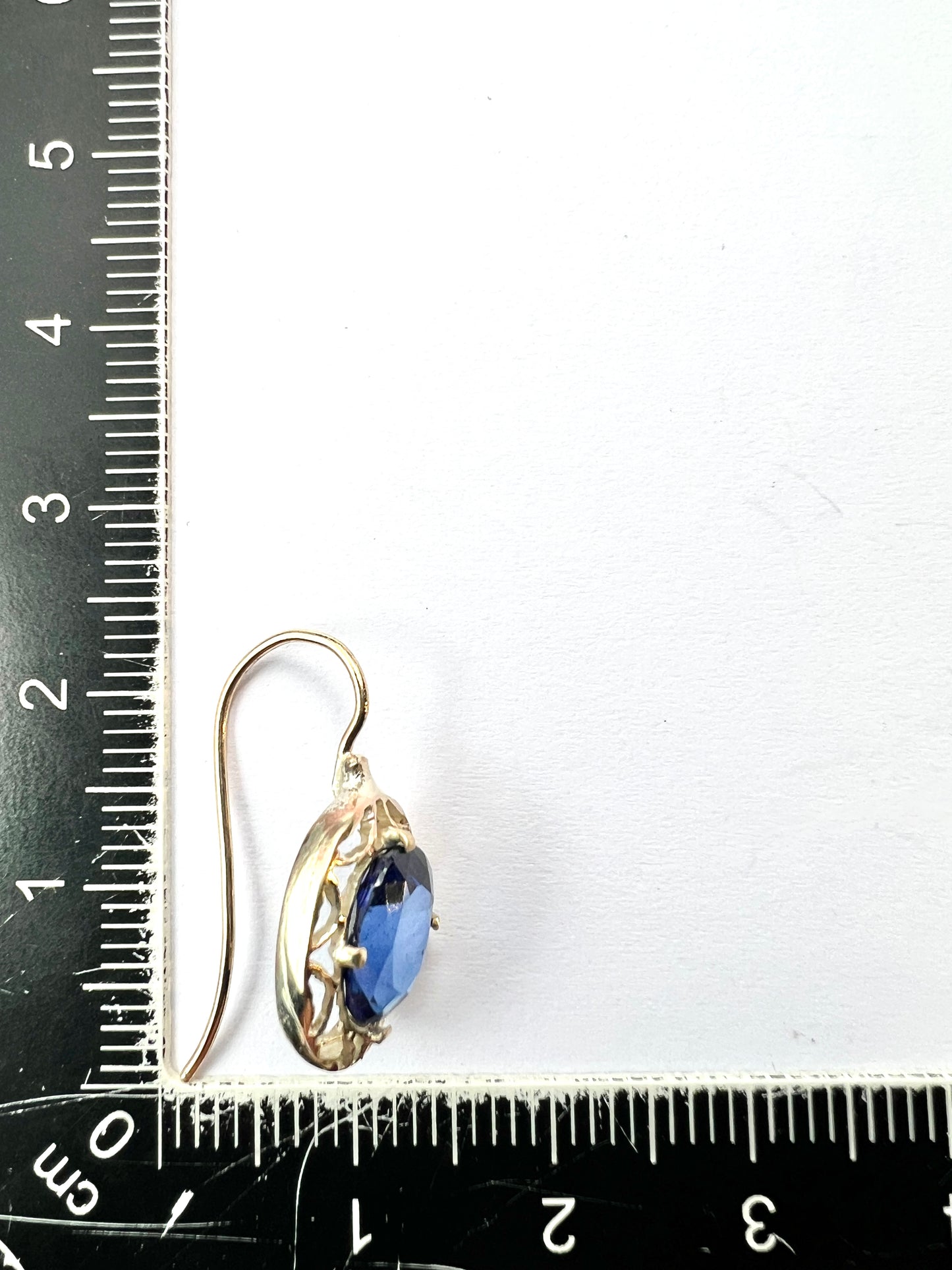 Vintage 9CT Gold Sapphire Earrings