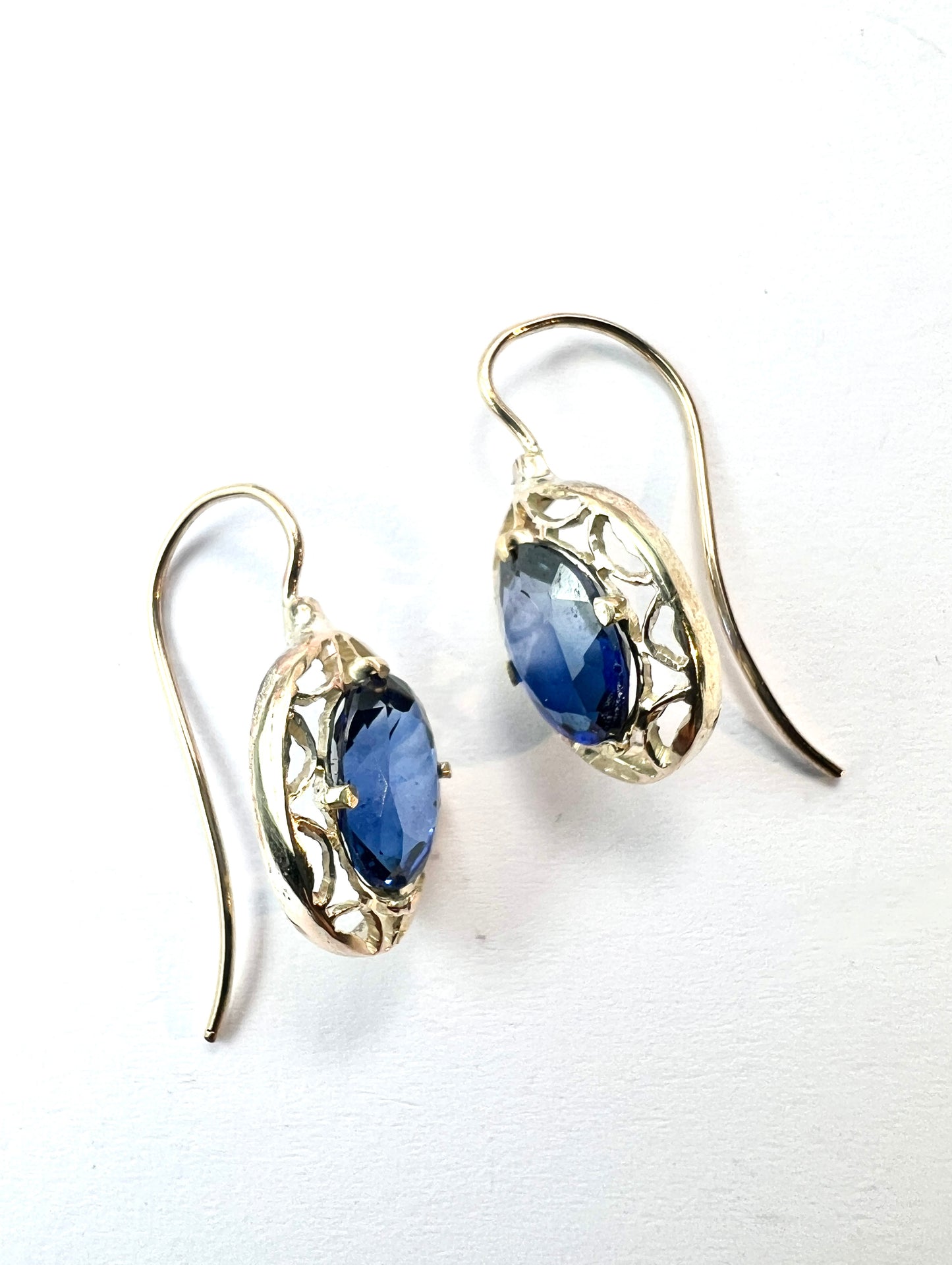 Vintage 9CT Gold Sapphire Earrings