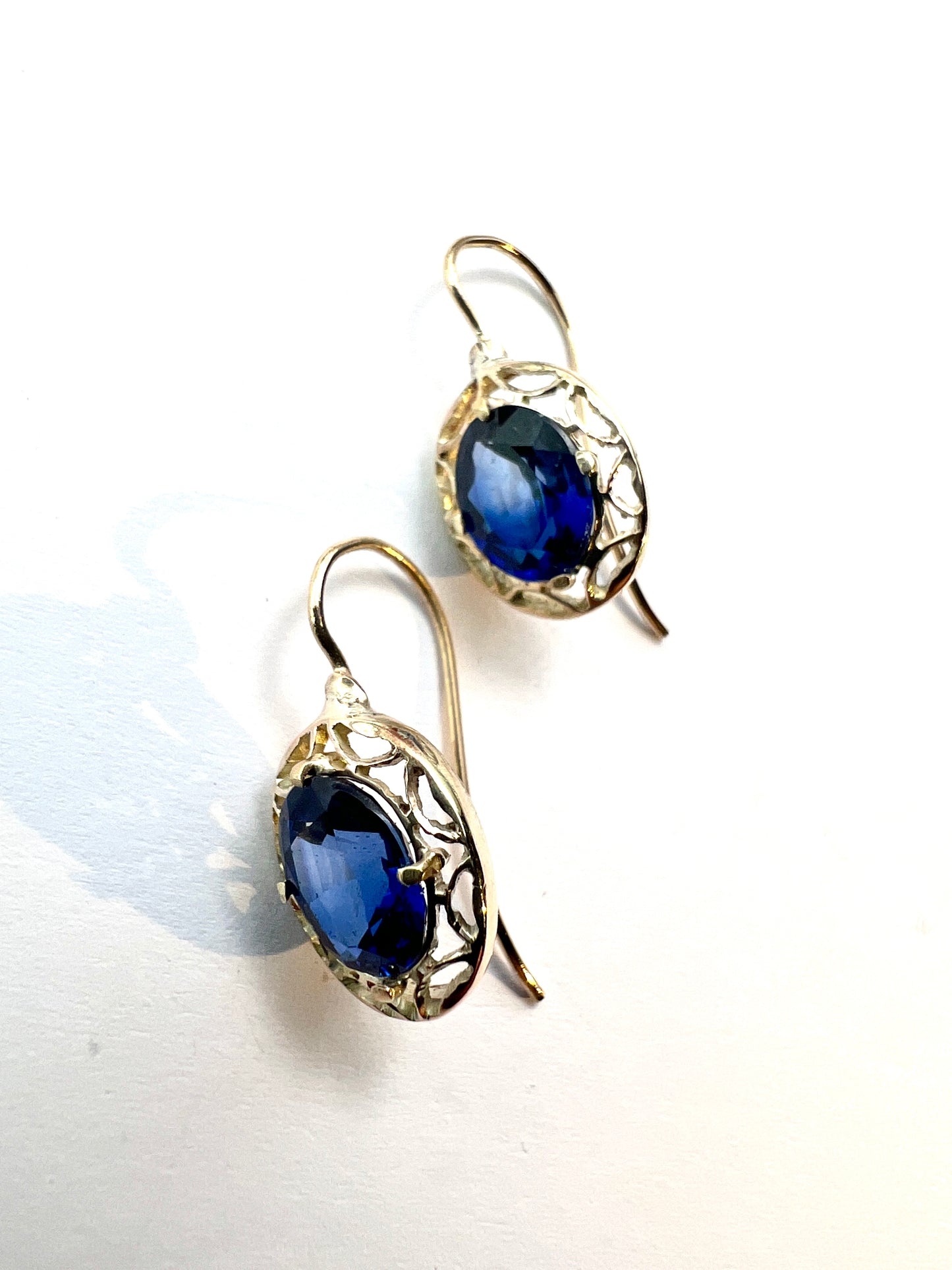 Vintage 9CT Gold Sapphire Earrings
