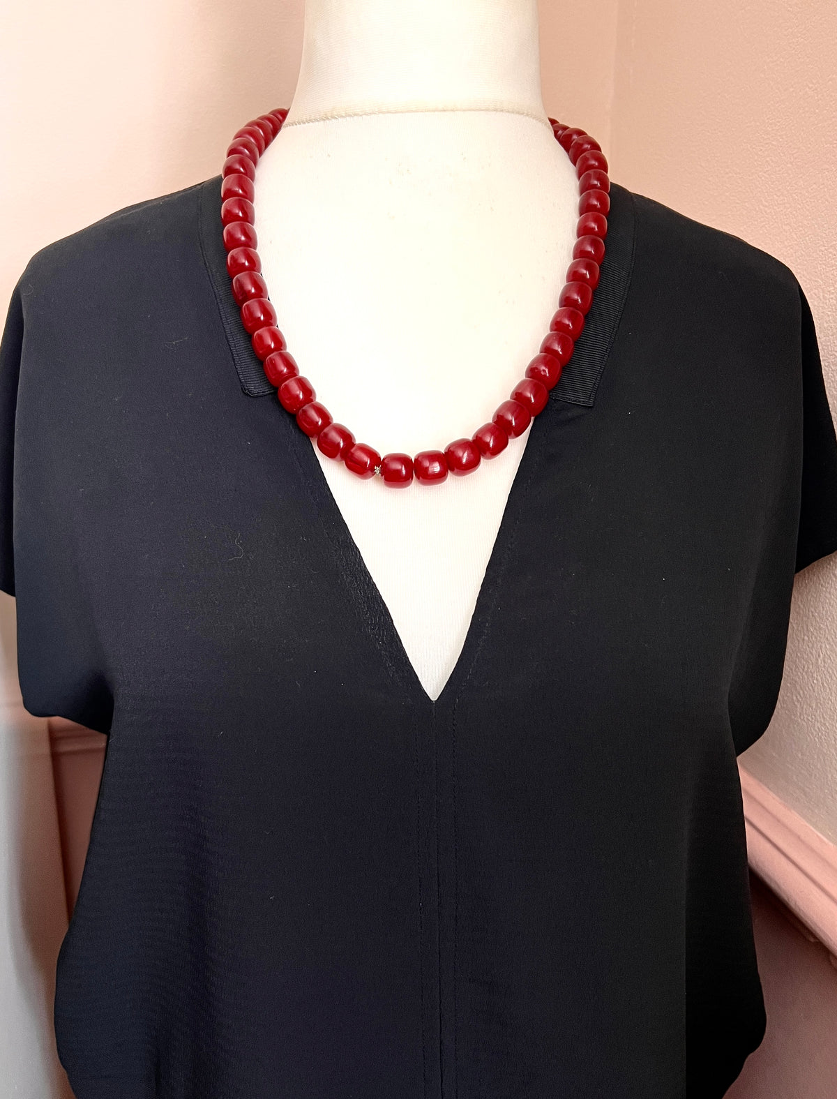 Art Deco Faturan Style Cherry Amber Red Faceted Bead Necklace
