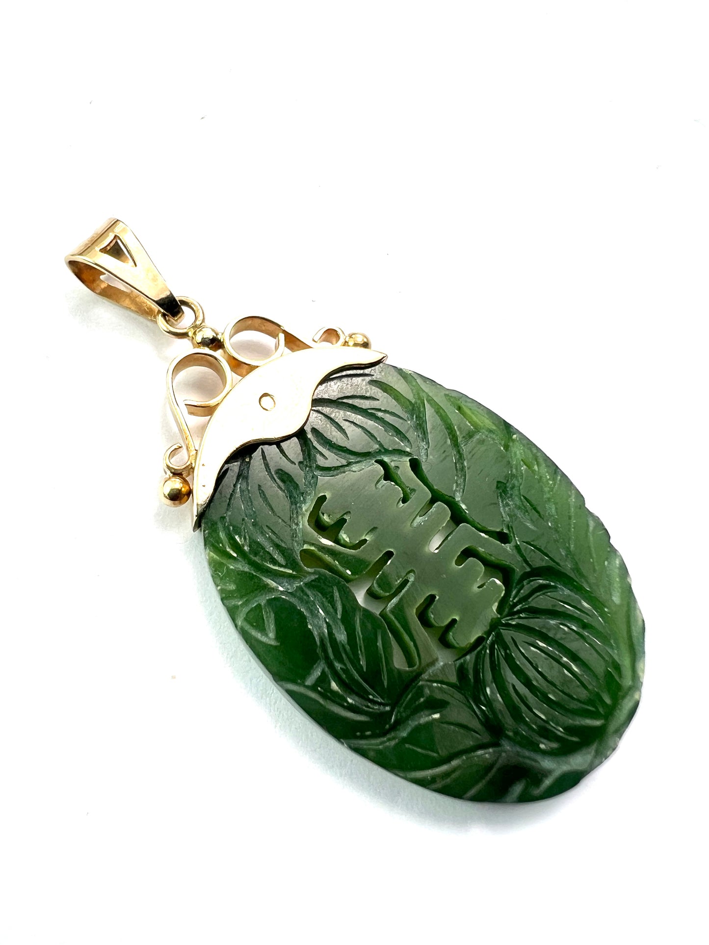 Large Vintage 9CT Gold Pierced Jade Pendant