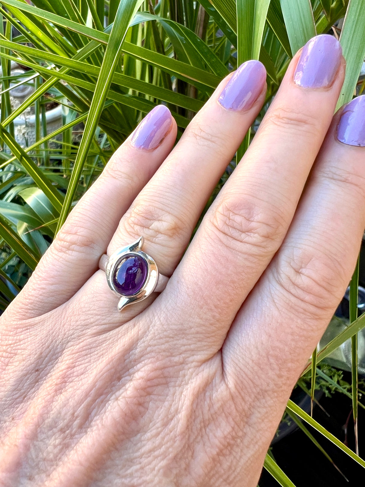 Vintage Modernist Amethyst Solitaire Silver Ring