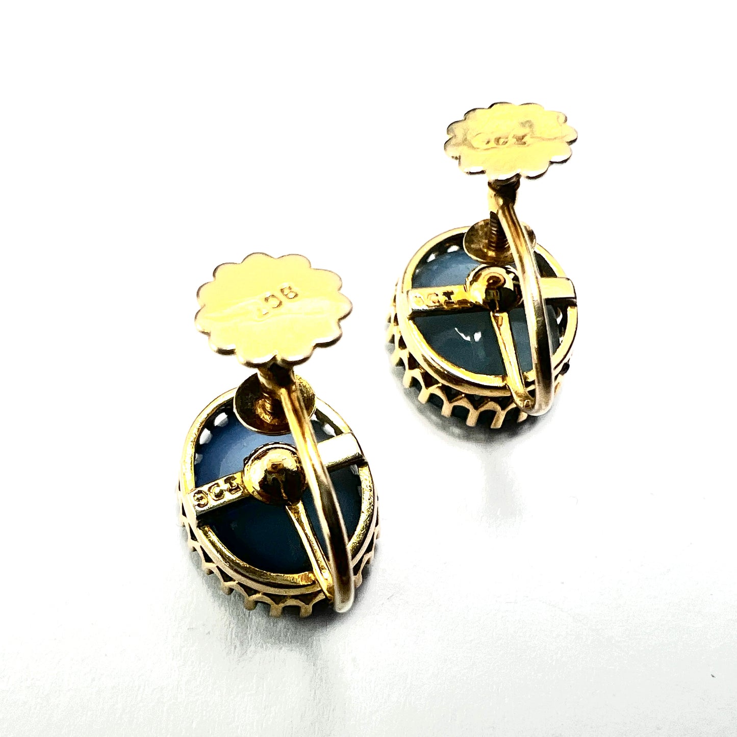 Antique 9CT Gold Opal Doublet Screwback Earrings