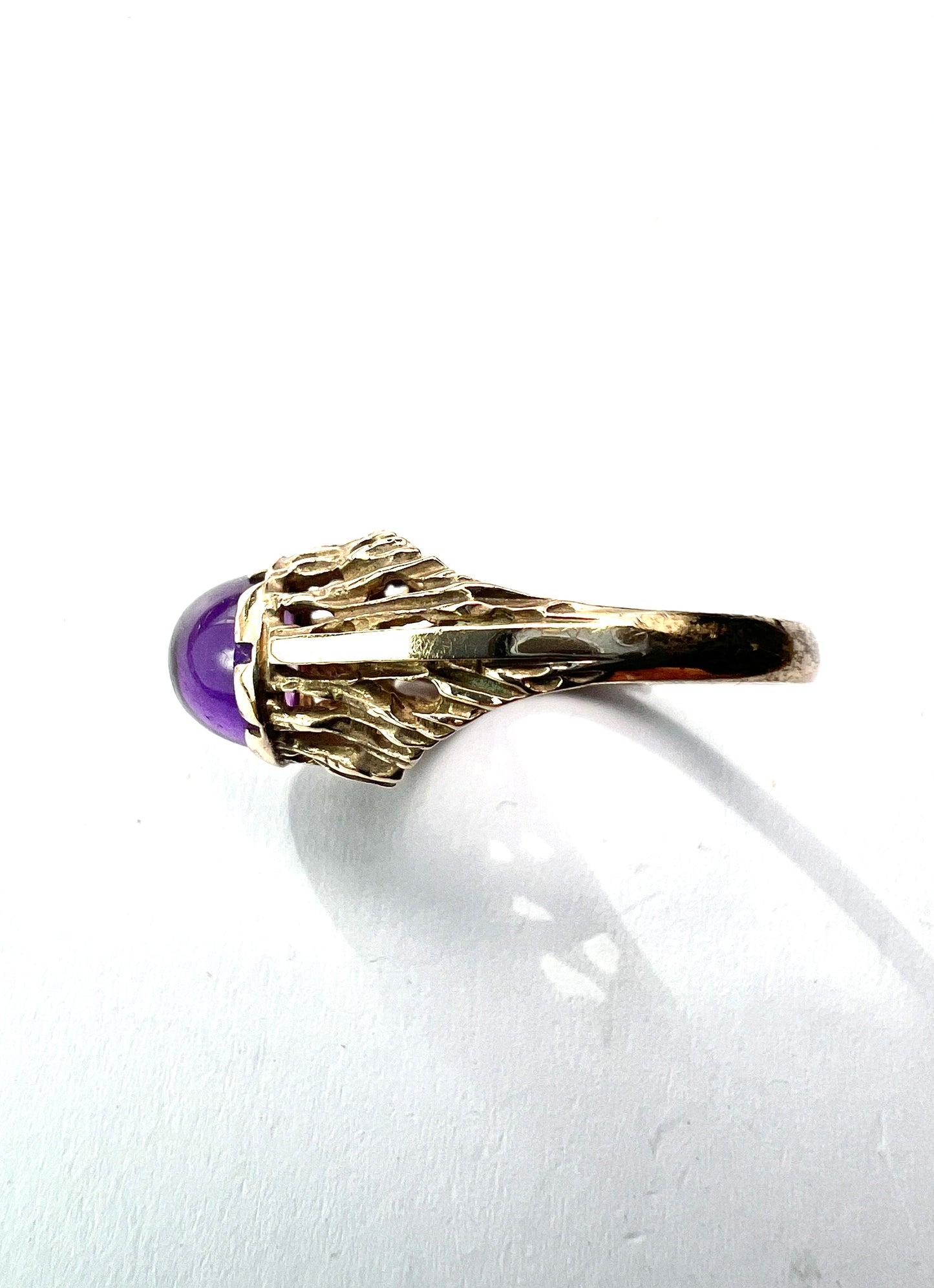 1968 Vintage Amethyst Solitaire 9CT Gold Brutalist Ring