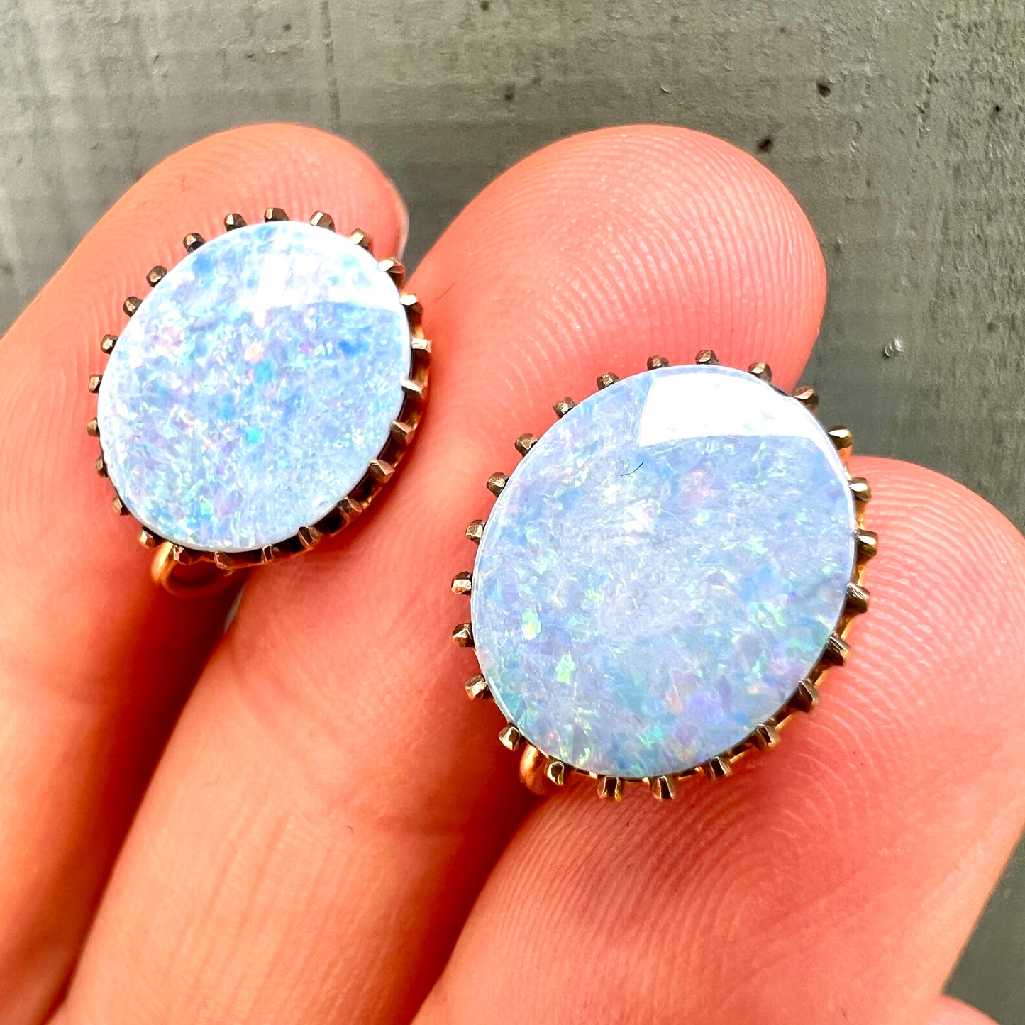 Antique 9CT Gold Opal Doublet Screwback Earrings