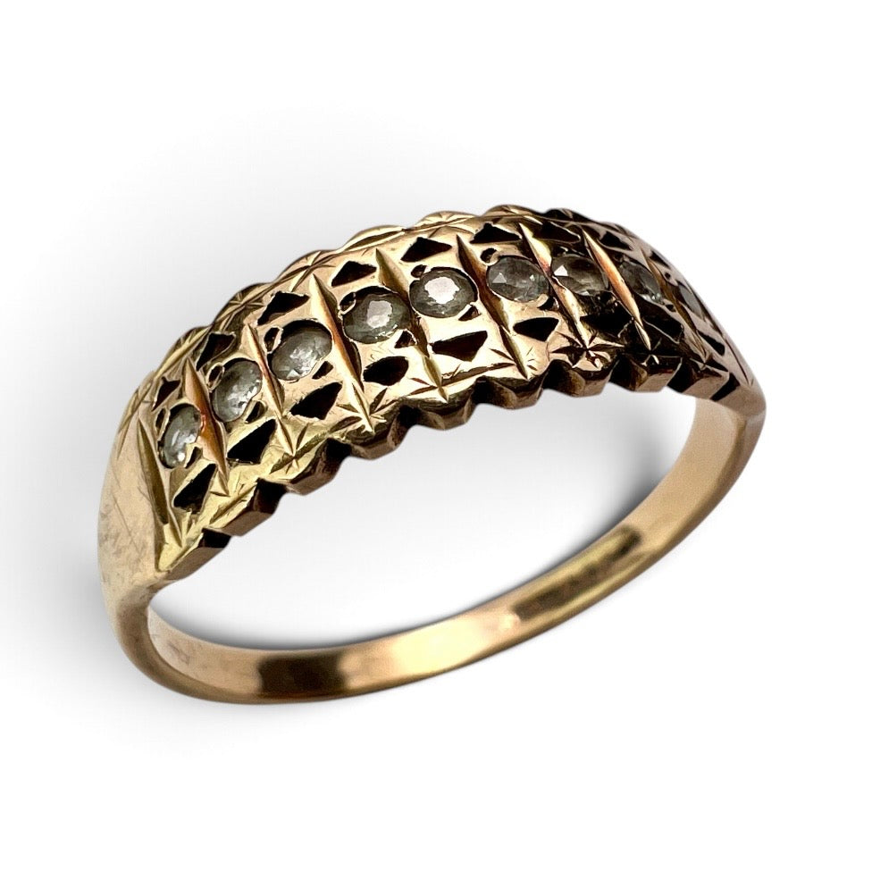 Vintage 9CT Gold Spinel Star Ring
