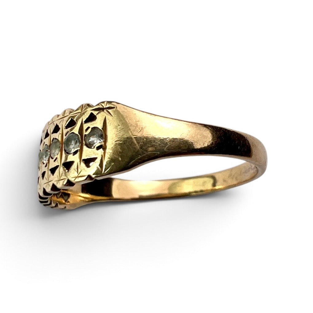 Vintage 9CT Gold Spinel Star Ring