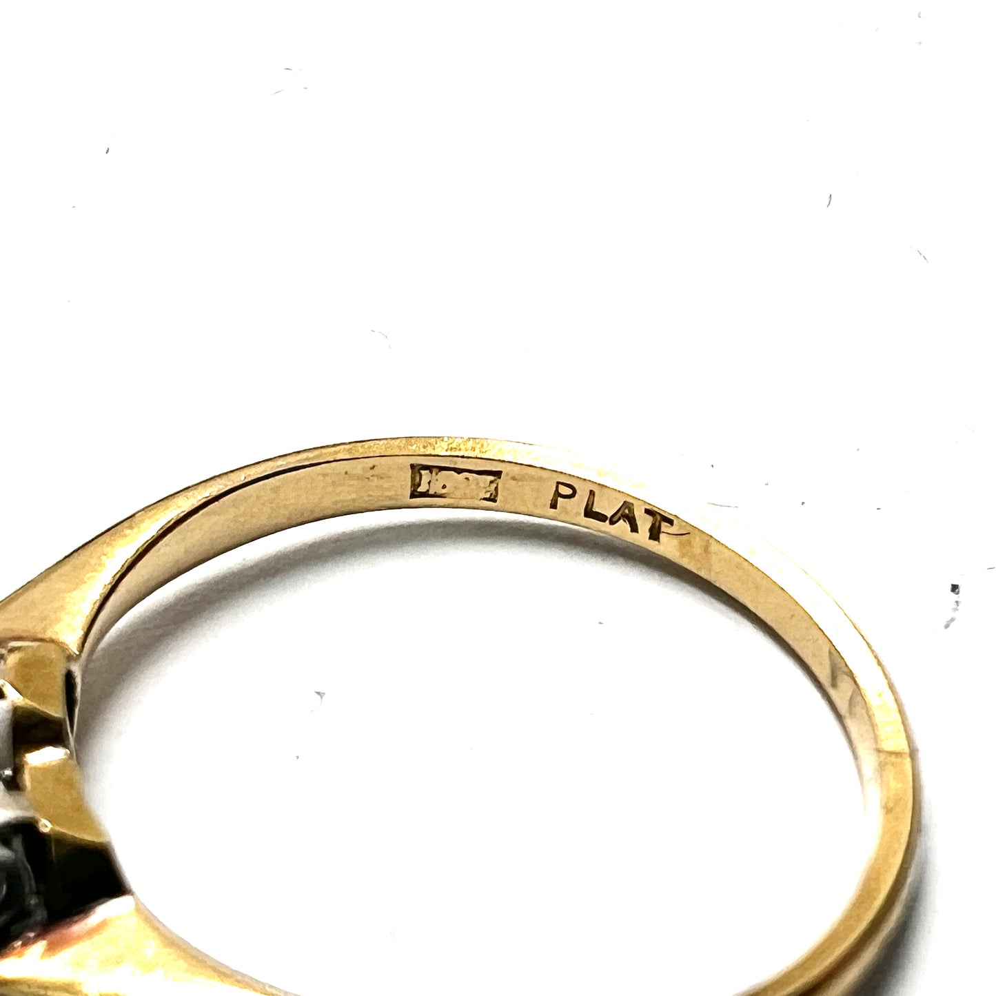 Vintage Toi Et Moi 18CT Gold and Platinum Diamond Ring