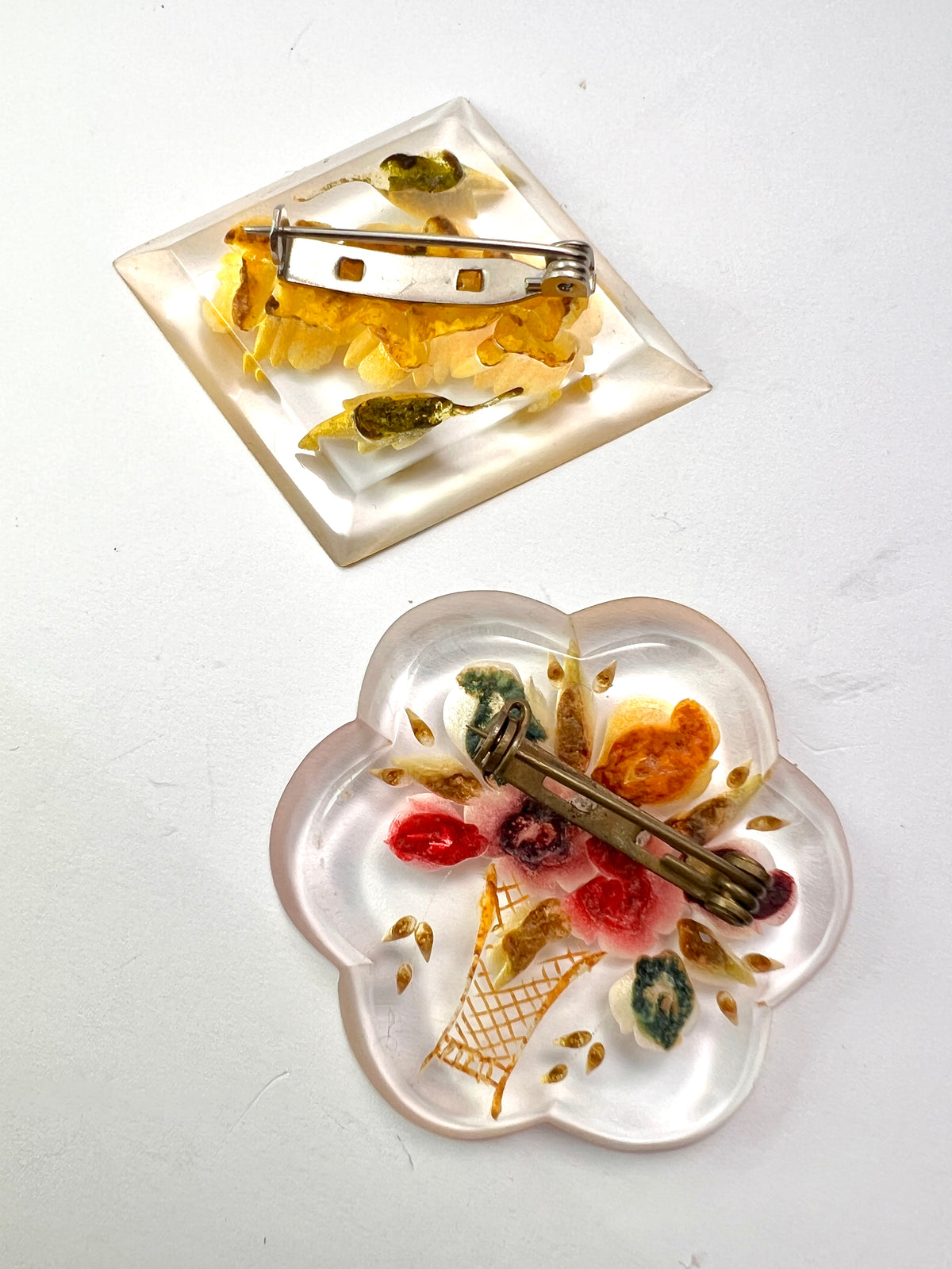 Two Vintage Retro Lucite Plastic Flower Brooches