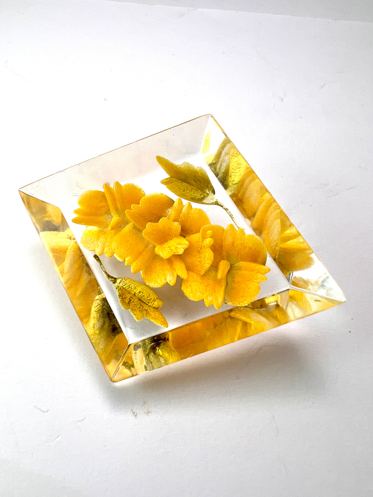 Two Vintage Retro Lucite Plastic Flower Brooches