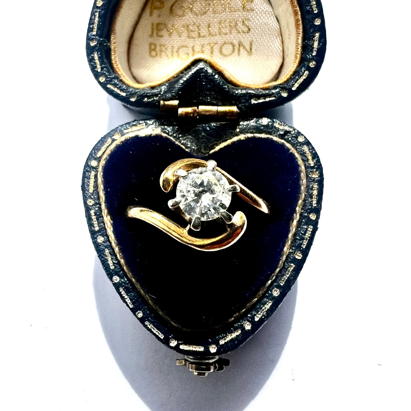 Vintage 18CT Gold Diamond Solitaire Engagement Ring