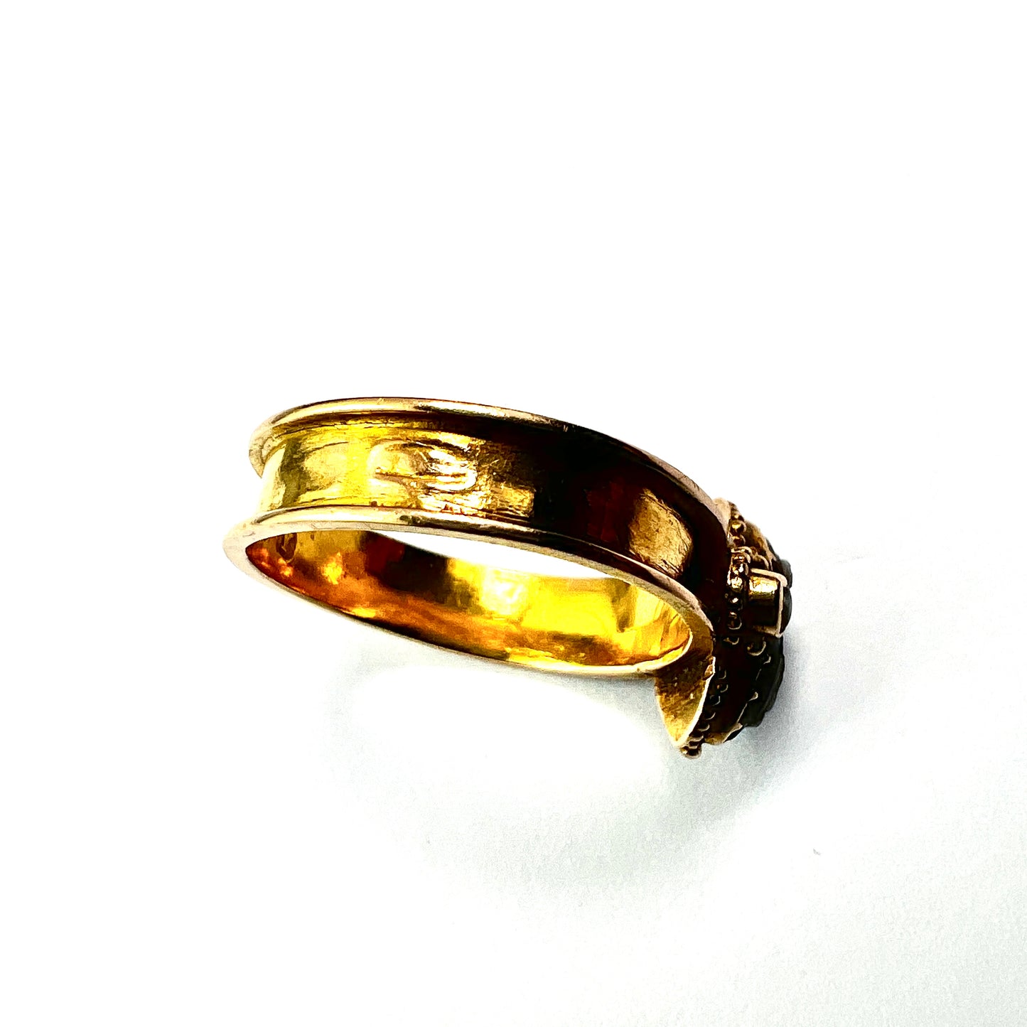 Victorian 15CT Gold Sardonyx and Pearl Forget me Not Memorial Ring