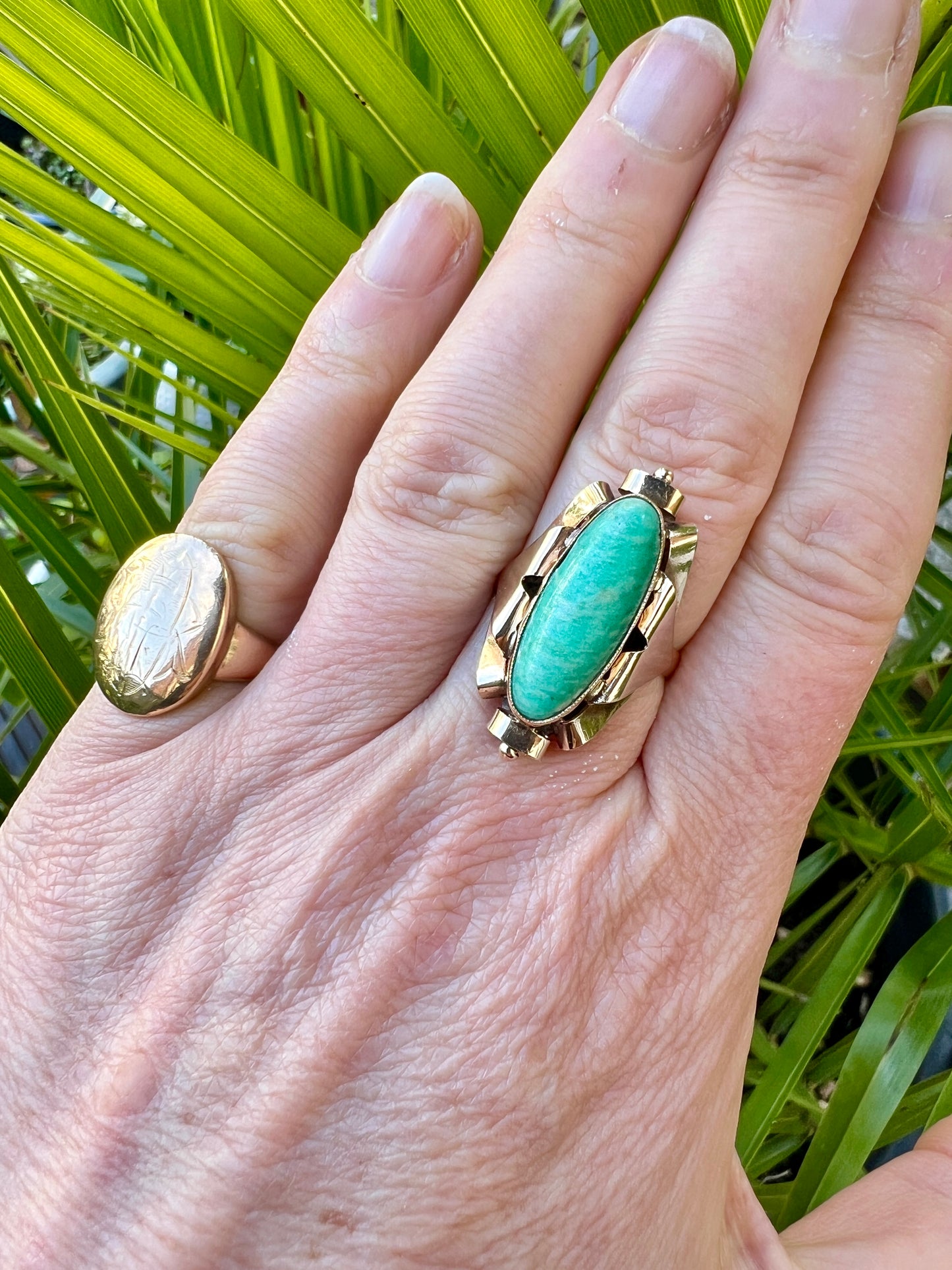 1940s Vintage Gold Aventurine Cocktail Ring