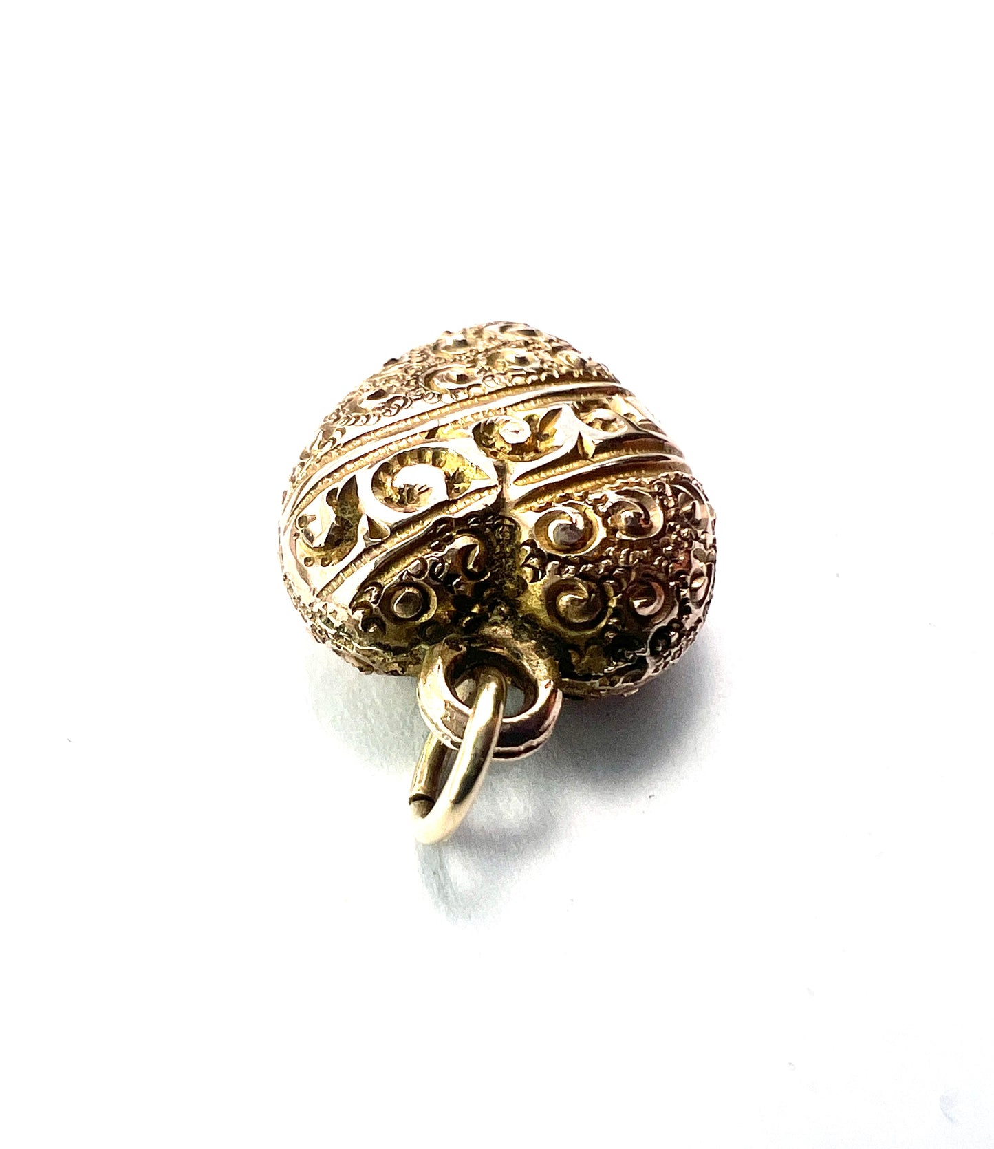 Victorian 9CT Gold Ornate Puffy Heart Pendant
