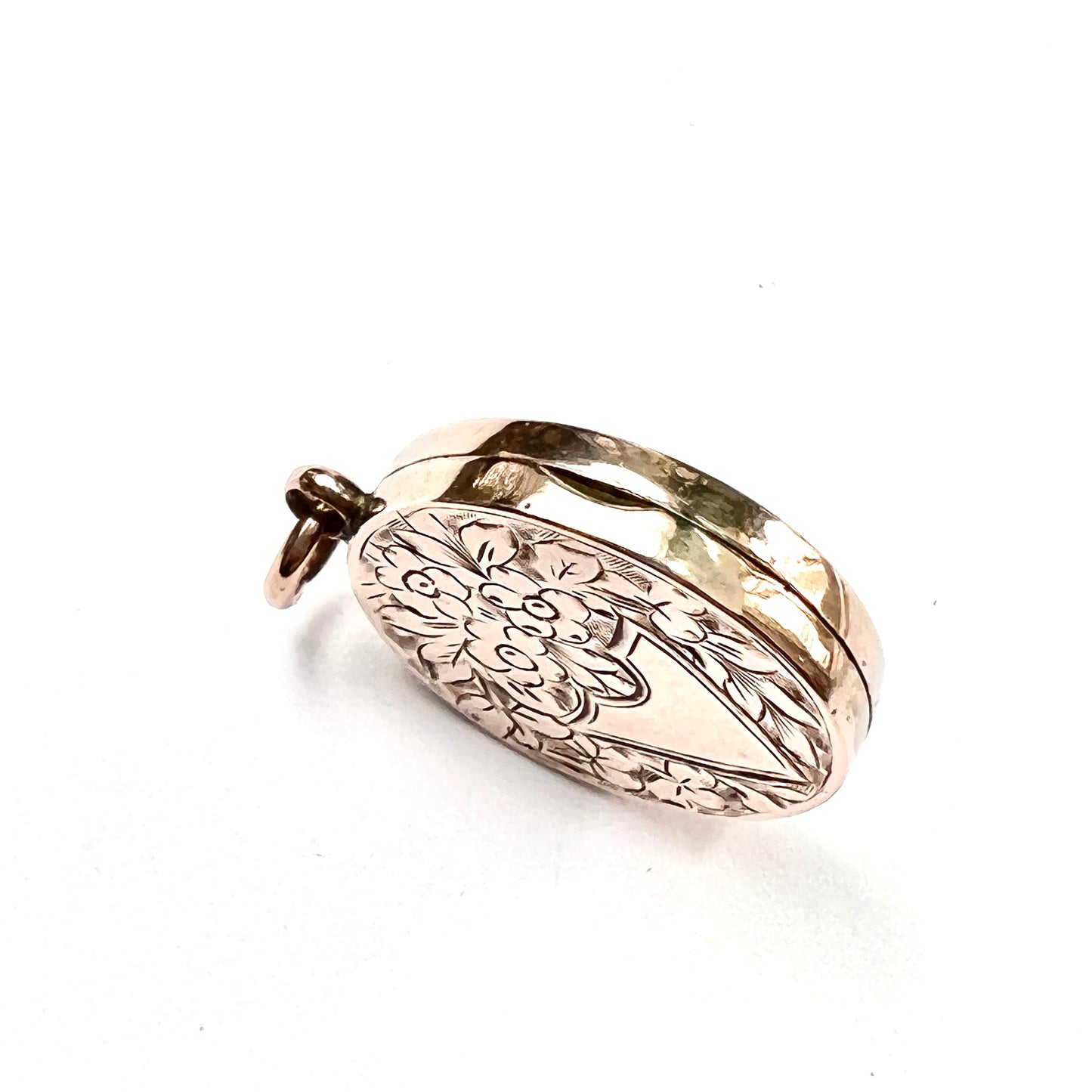 Victorian Edwardian 9CT Gold Round Locket