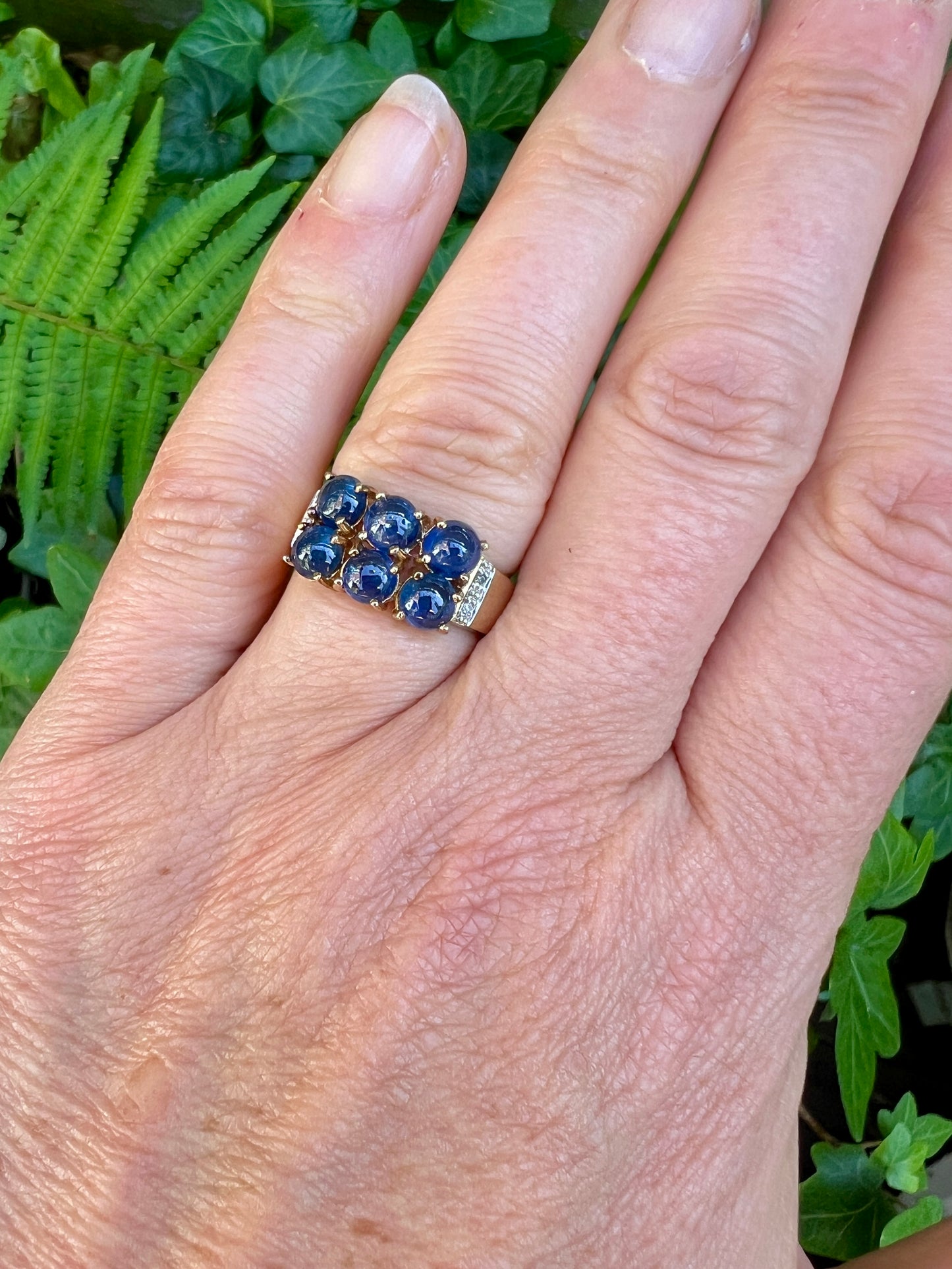 Vintage 9CT Gold Sapphire Cabochon Diamond Ring
