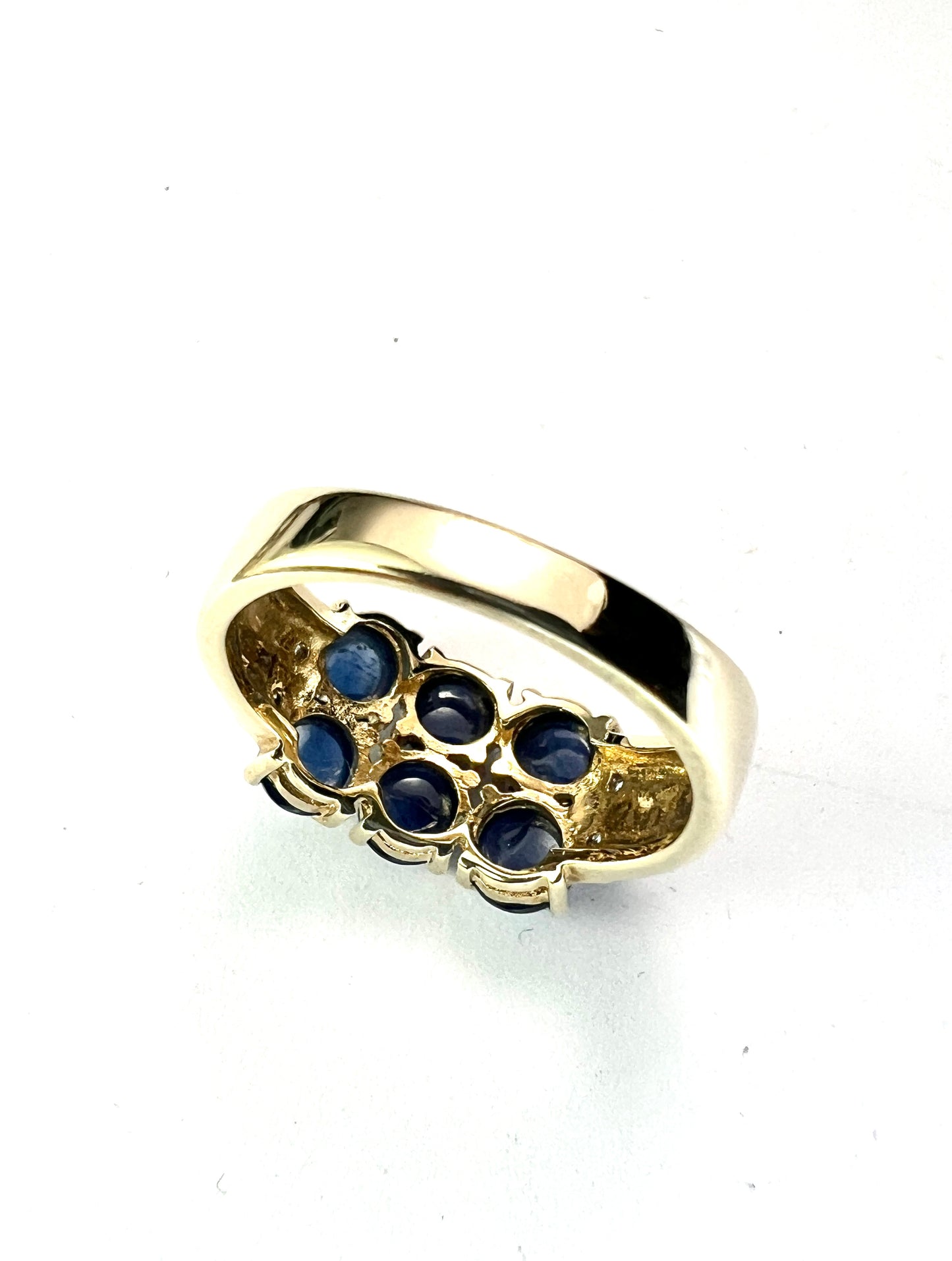 Vintage 9CT Gold Sapphire Cabochon Diamond Ring