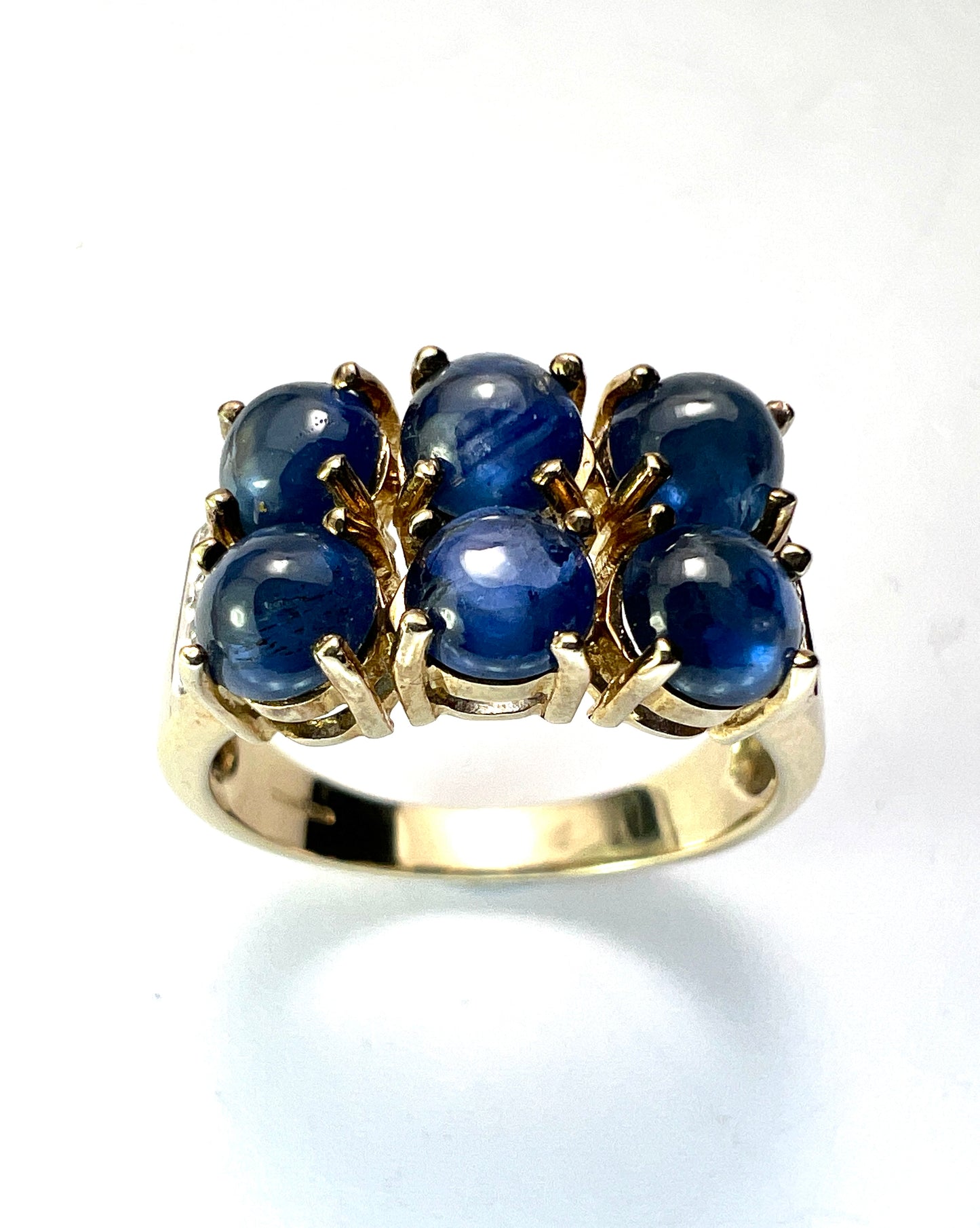 Vintage 9CT Gold Sapphire Cabochon Diamond Ring