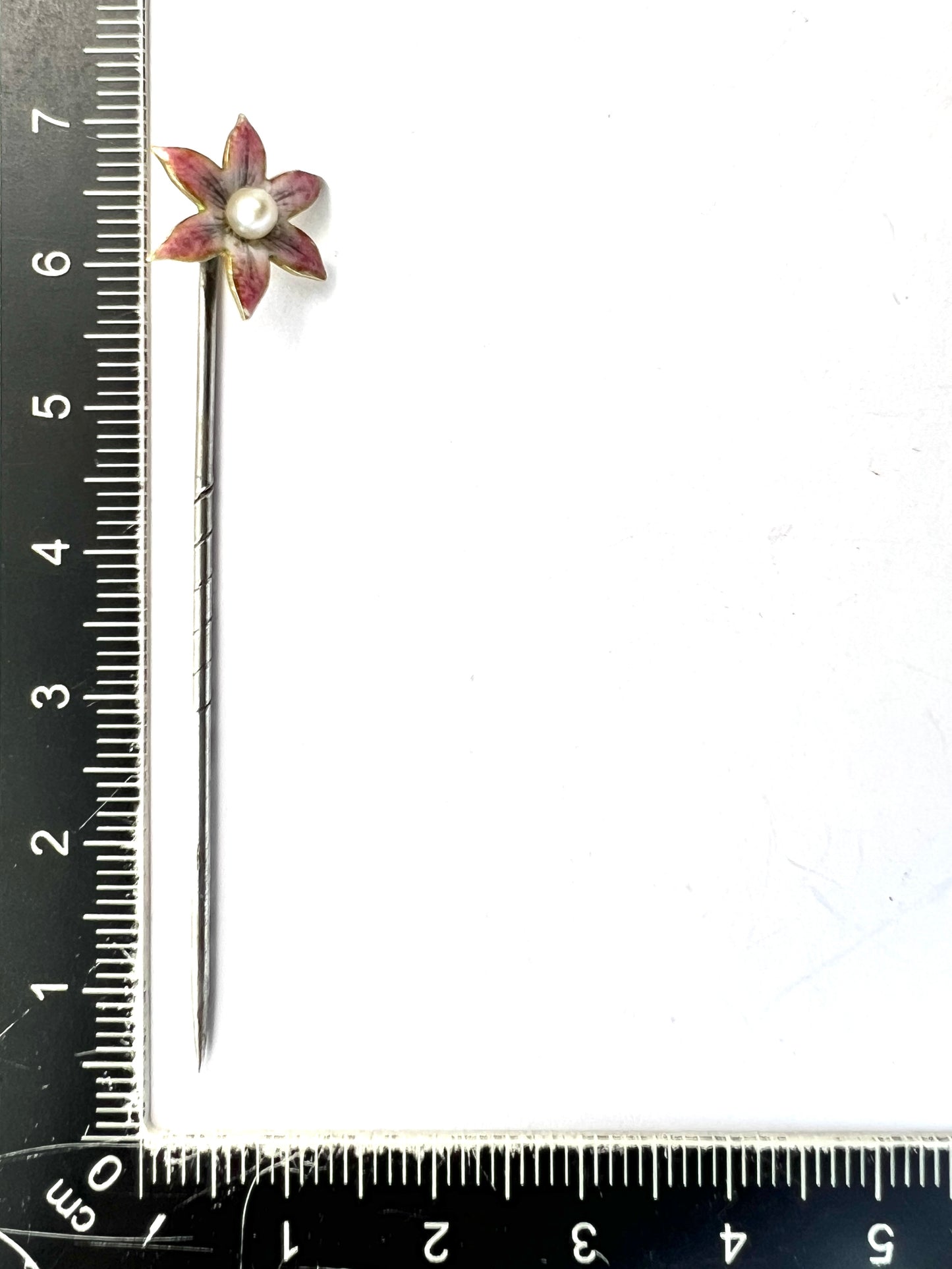 Art Nouveau Enamelled Flower Pearl Gold Stick Pin