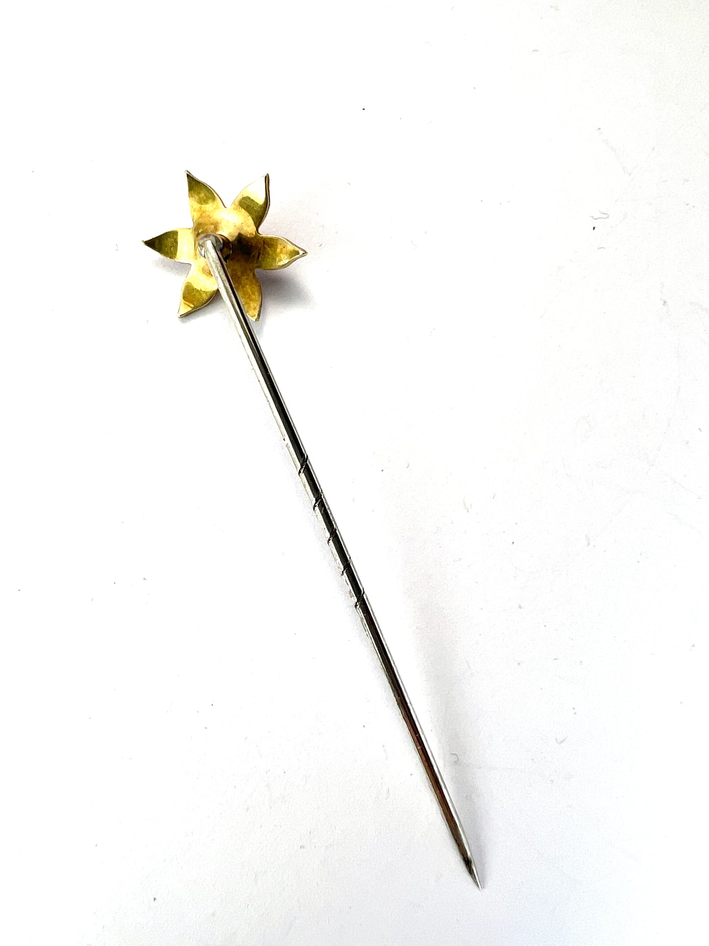 Art Nouveau Enamelled Flower Pearl Gold Stick Pin