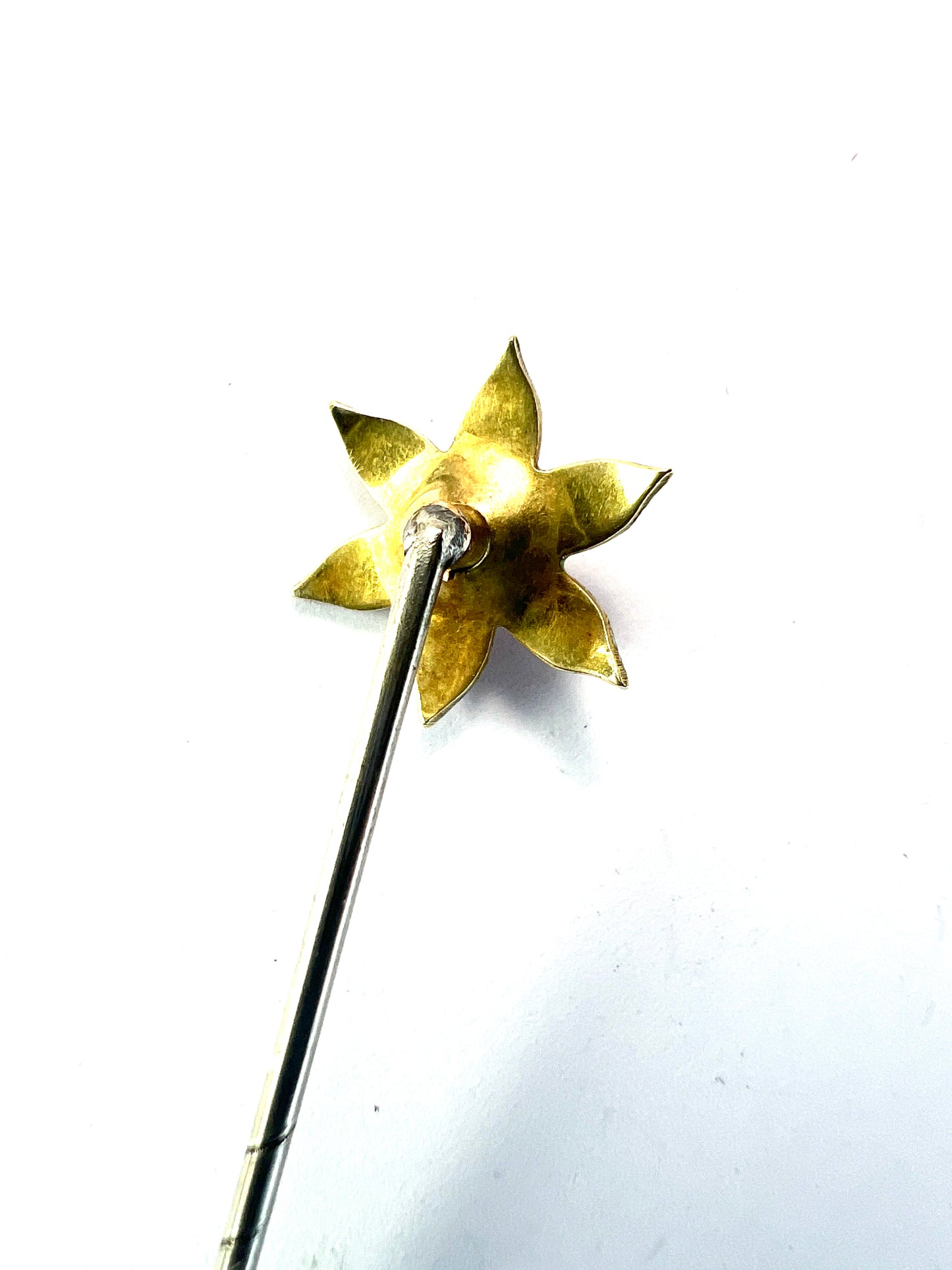 Art Nouveau Enamelled Flower Pearl Gold Stick Pin