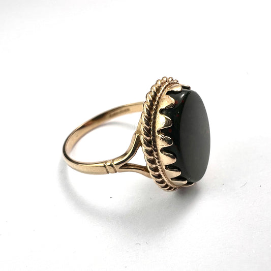Vintage 9CT Gold Bloodstone Signet Ring
