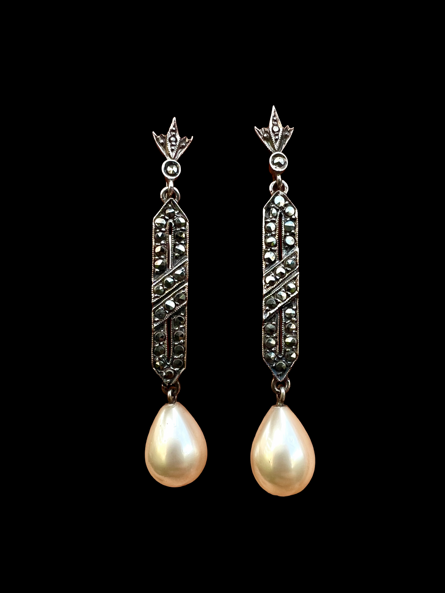 Art Deco Silver Marcasite Pearl Teardrop Screwback Earrings