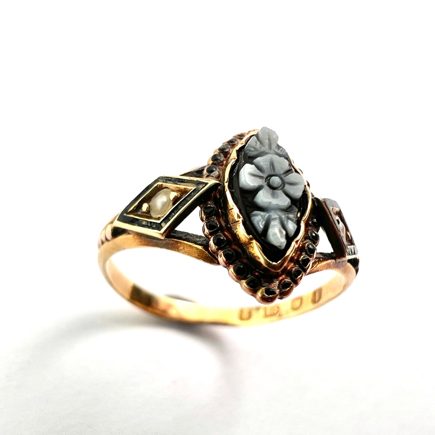 Victorian 18CT Gold Sardonyx and Pearl Memorial Ring
