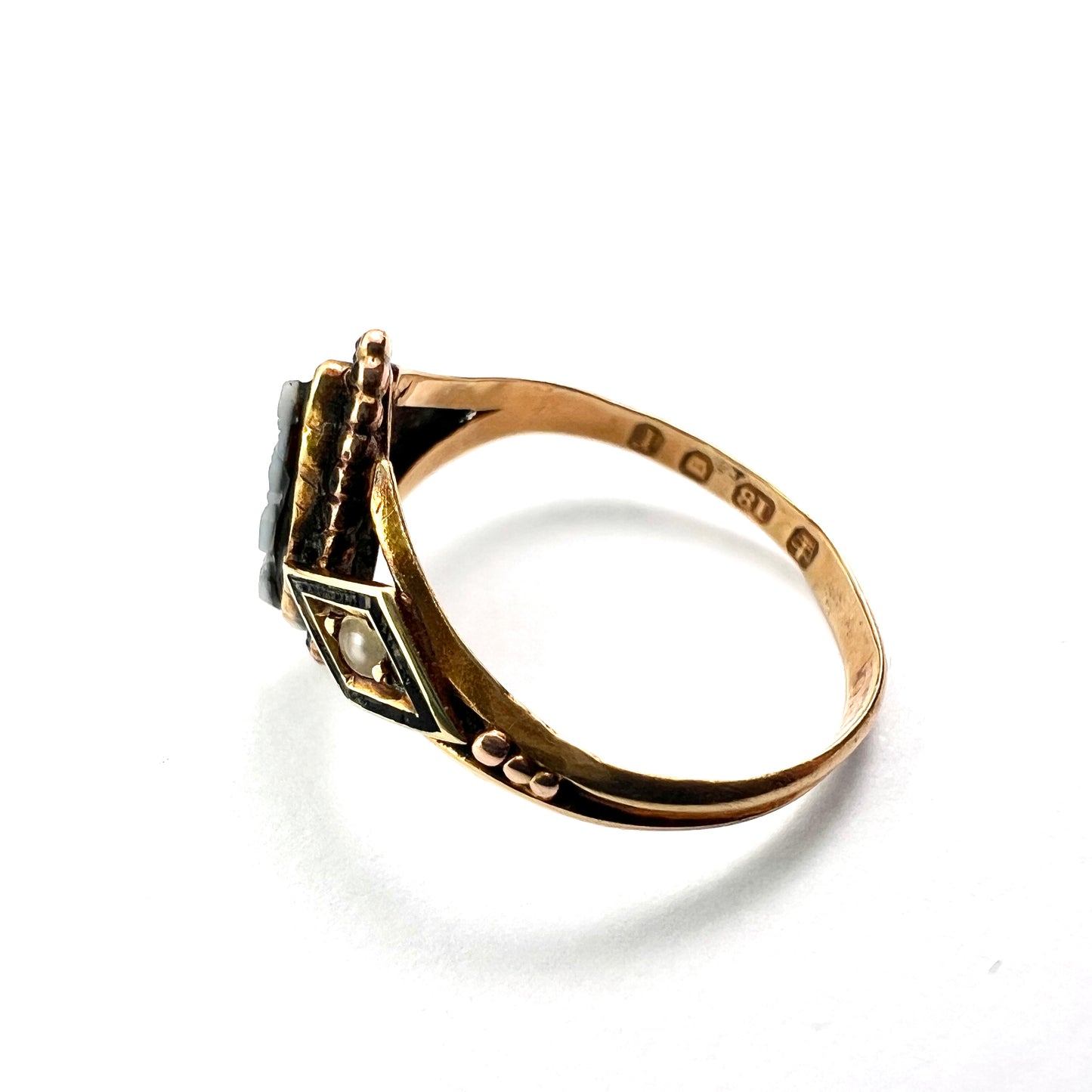 Victorian 18CT Gold Sardonyx and Pearl Memorial Ring