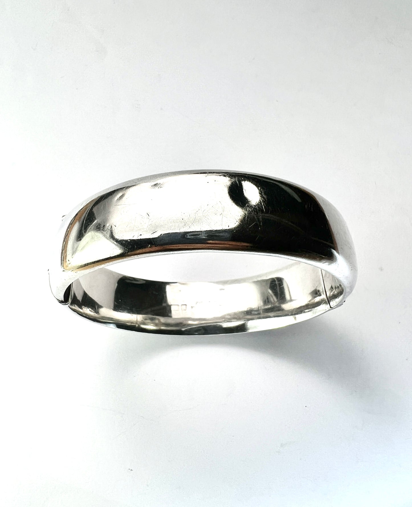 Vintage Sterling Silver Engraved Hinged Bangle