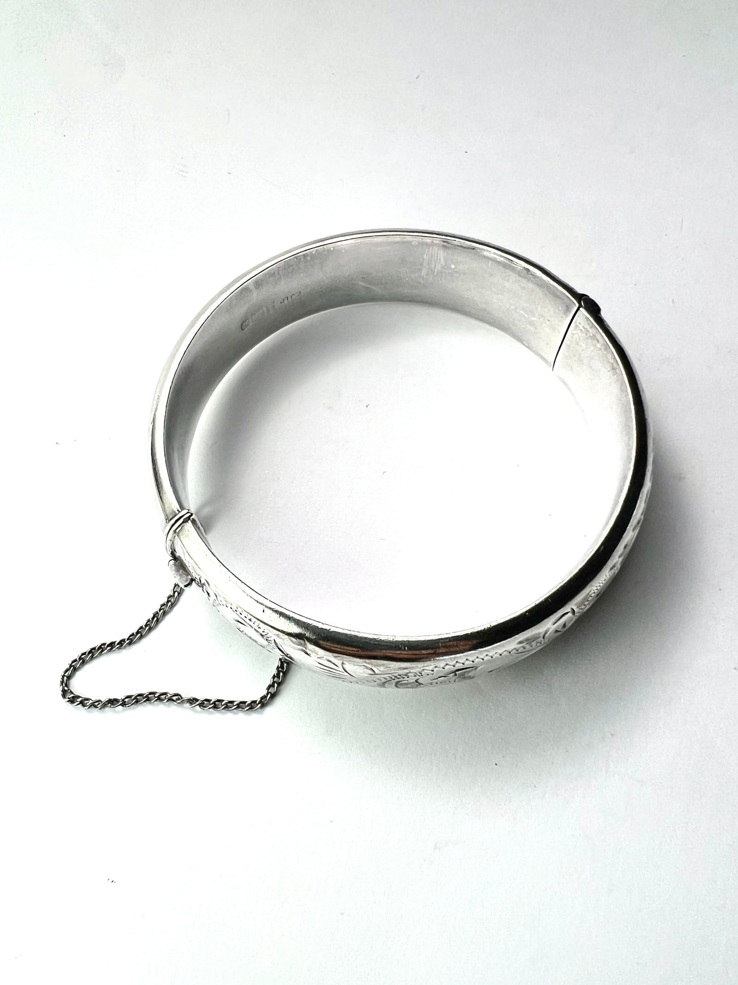 Vintage Sterling Silver Engraved Hinged Bangle