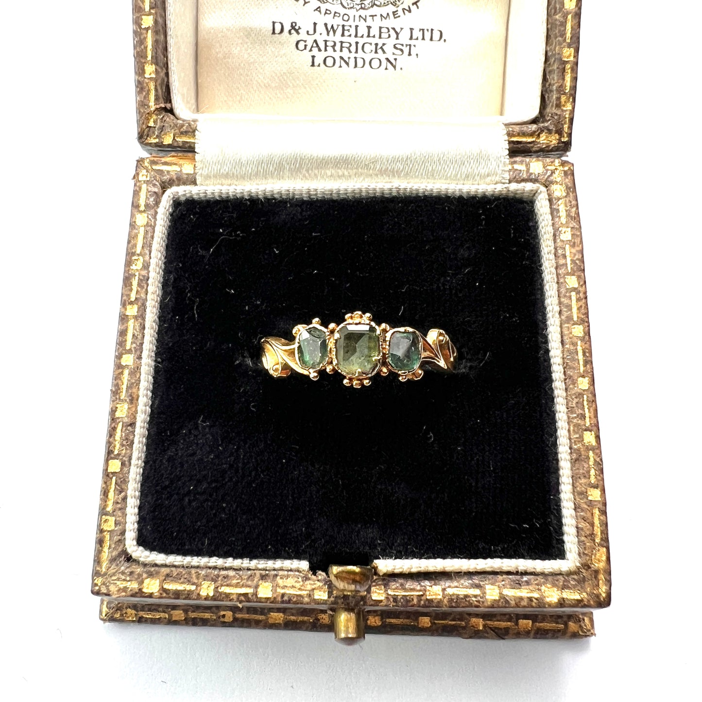 Antique Georgian Emerald High-Carat Gold Ring