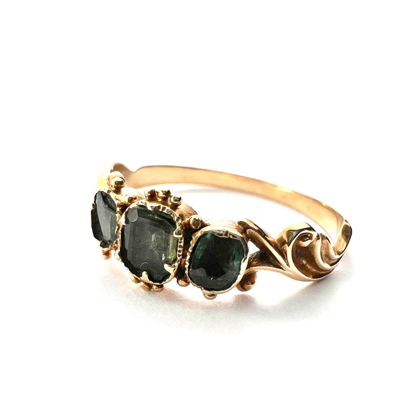 Antique Georgian Emerald High-Carat Gold Ring