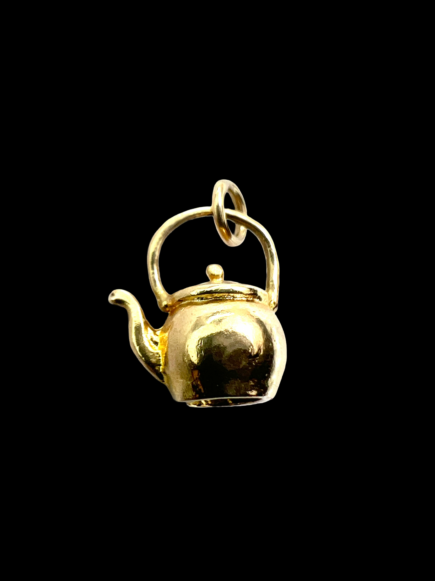 Vintage 9CT Gold Tea Kettle Teapot Charm Pendant
