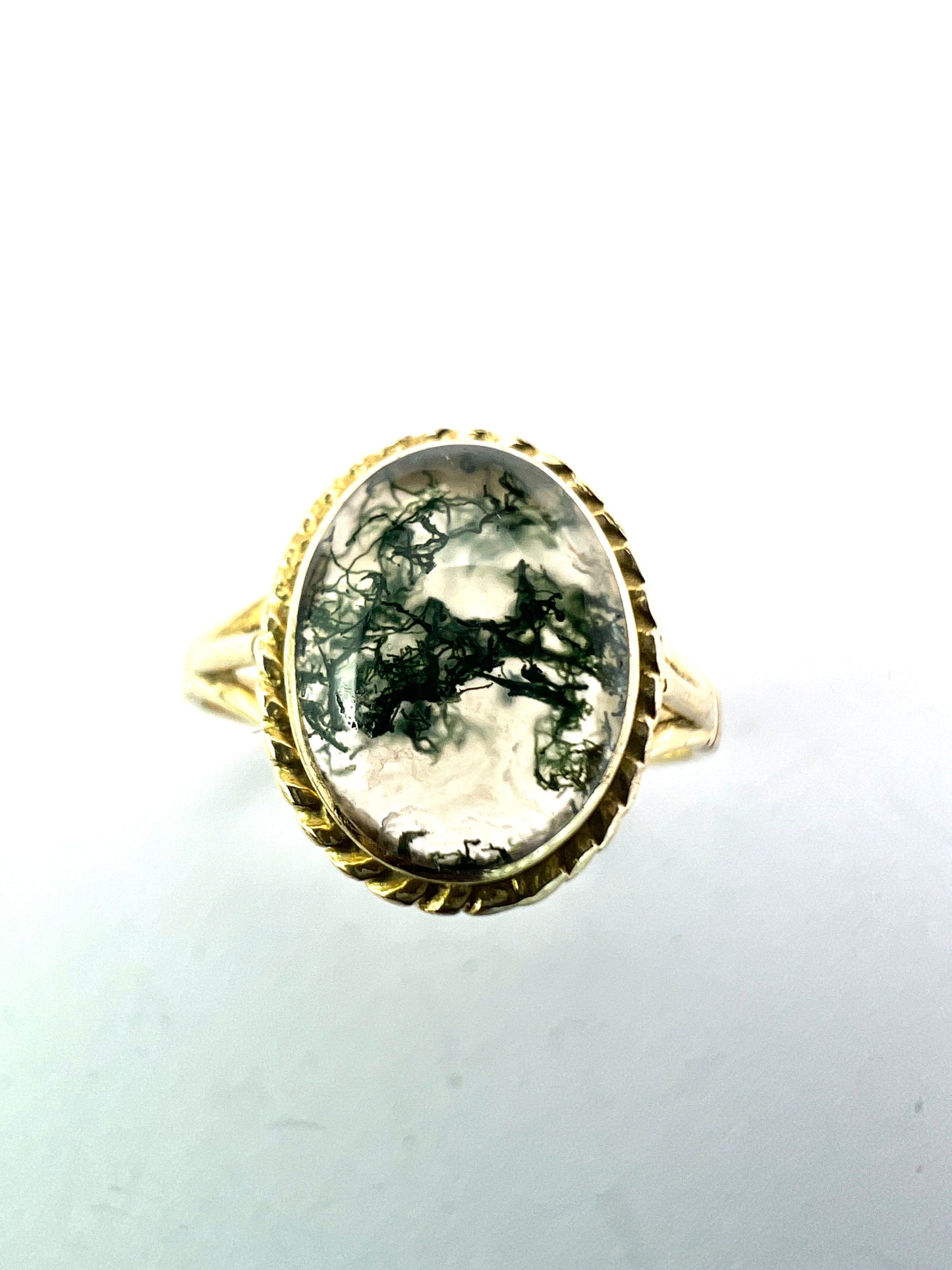 Vintage 18CT Gold Moss Agate Oval Ring