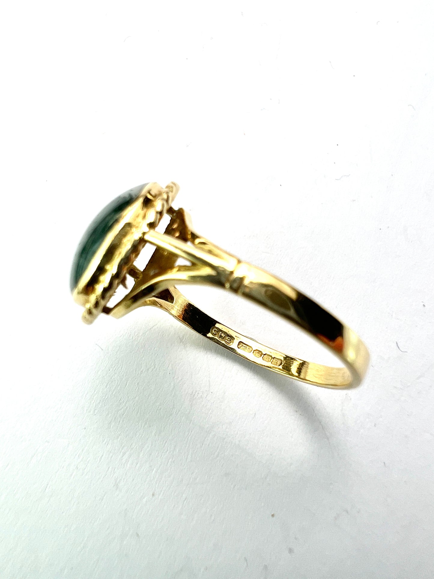 Vintage 18CT Gold Moss Agate Oval Ring