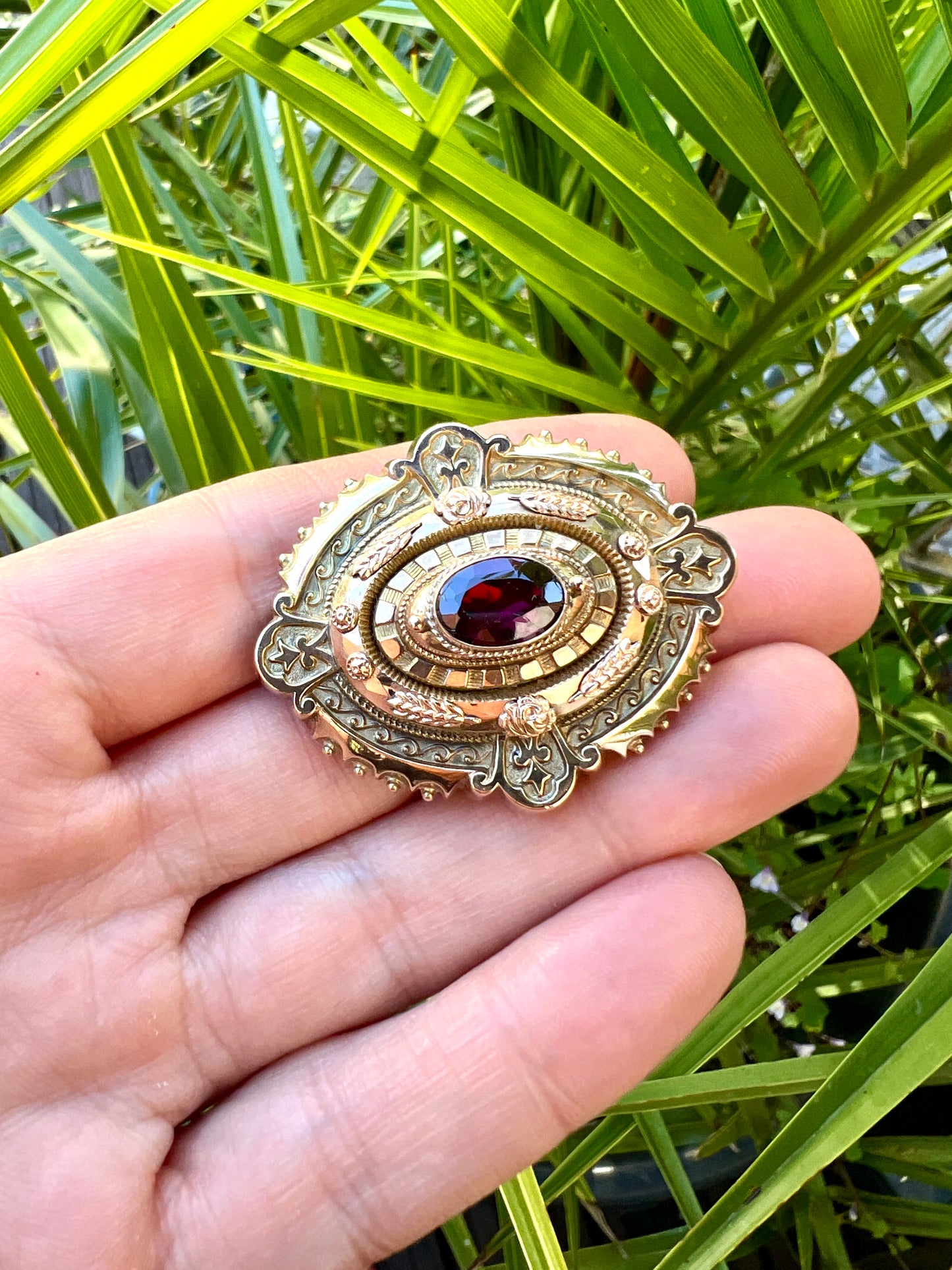 Large Victorian Gold Garnet Etruscan Revival Locket Brooch